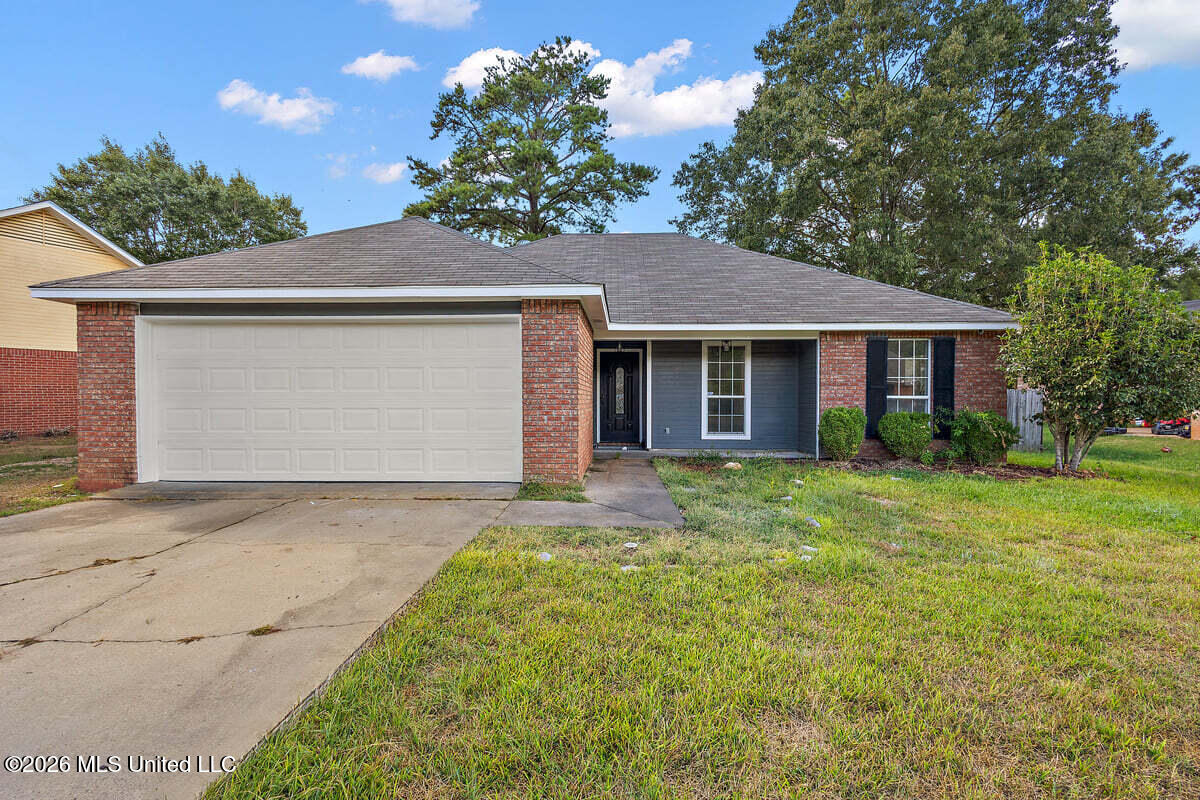 415 Riverbend Drive Property Photo 1