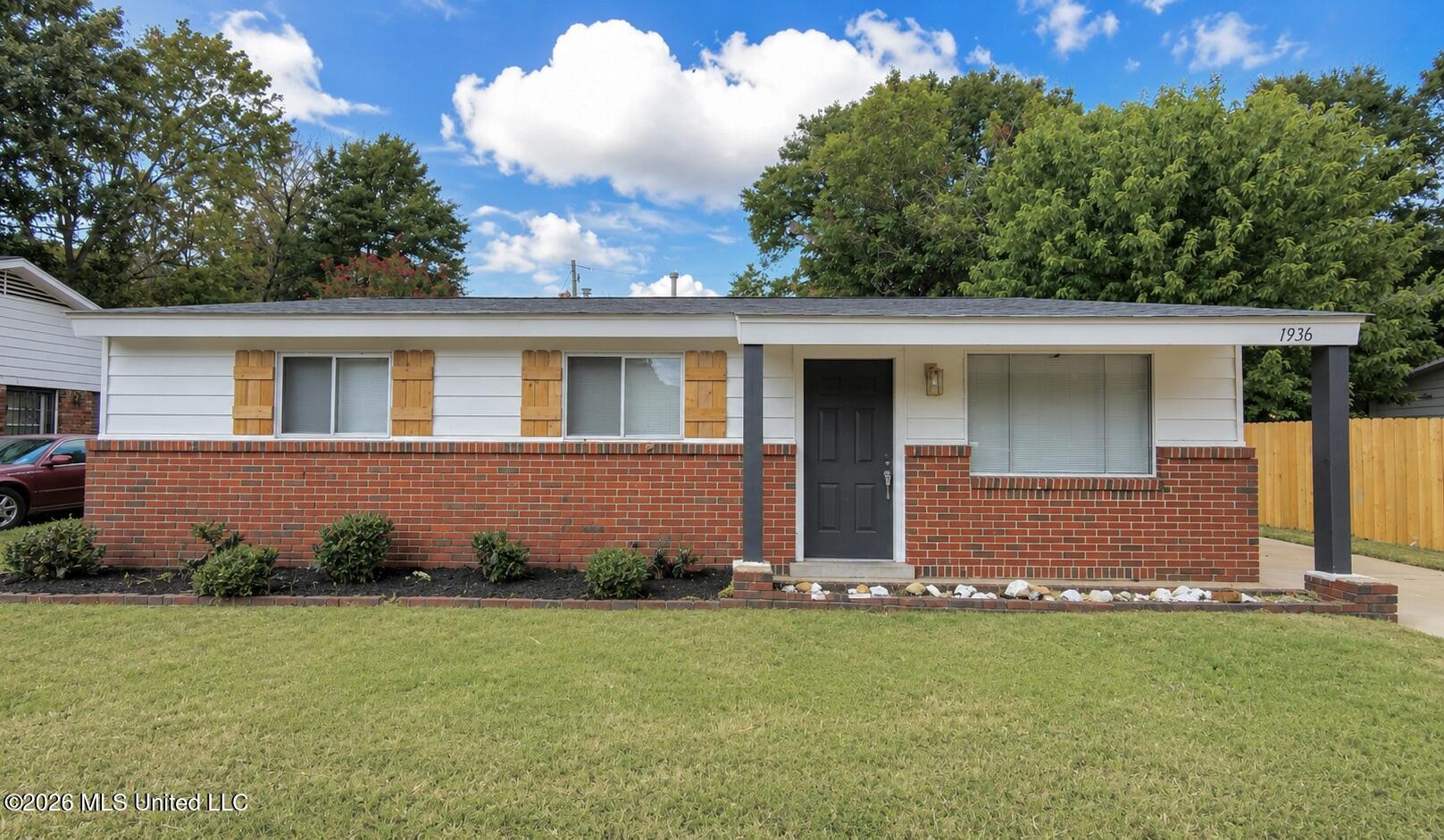 1936 Conerly Drive Property Photo 1