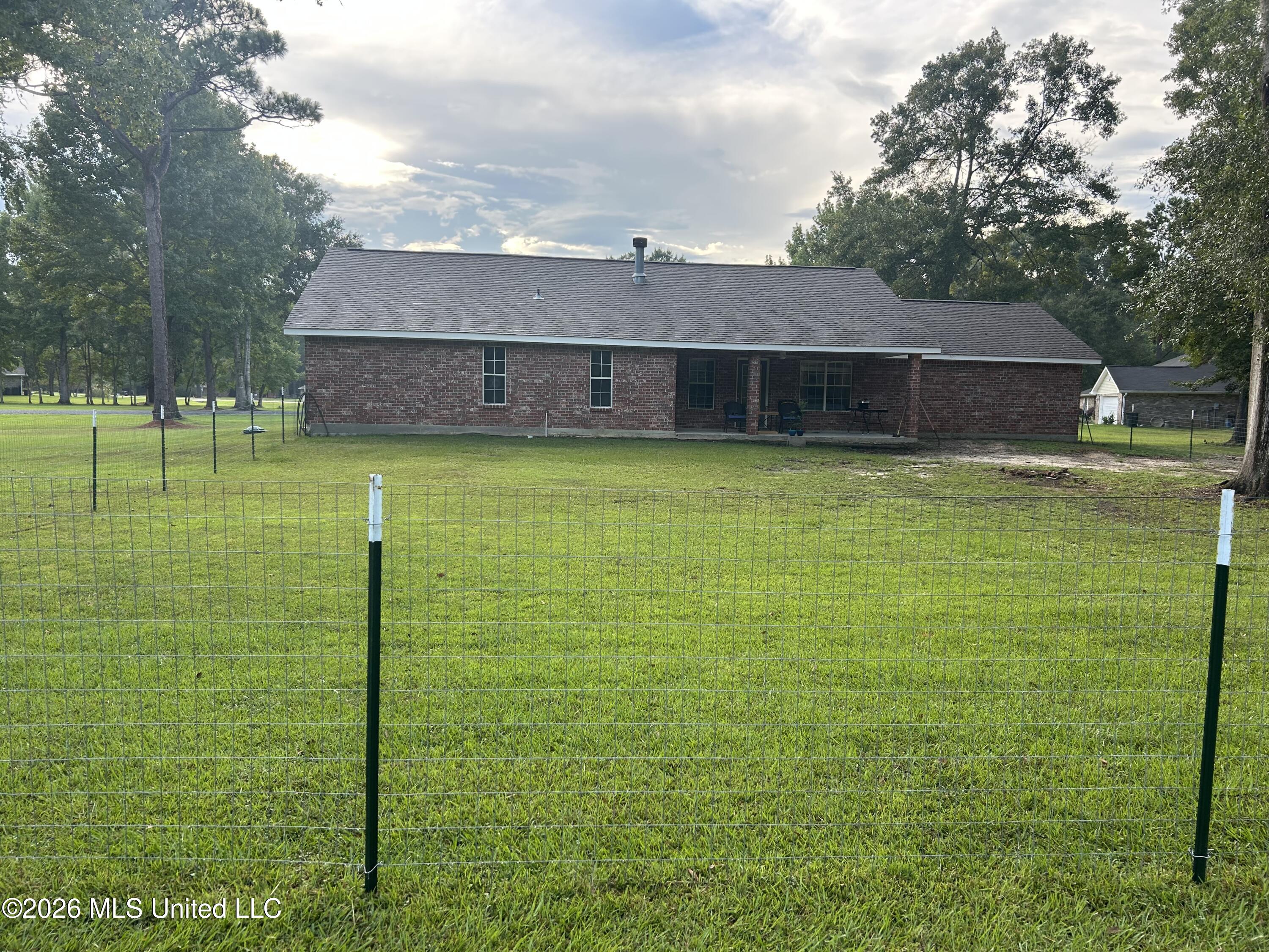 34 Yellowbird Lane Property Photo 3
