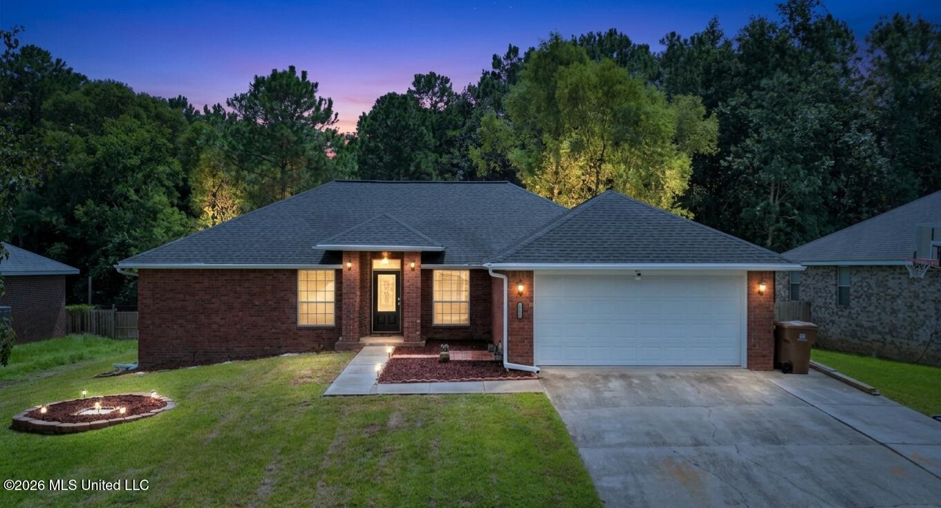15054 Greenwell Circle Property Photo 1