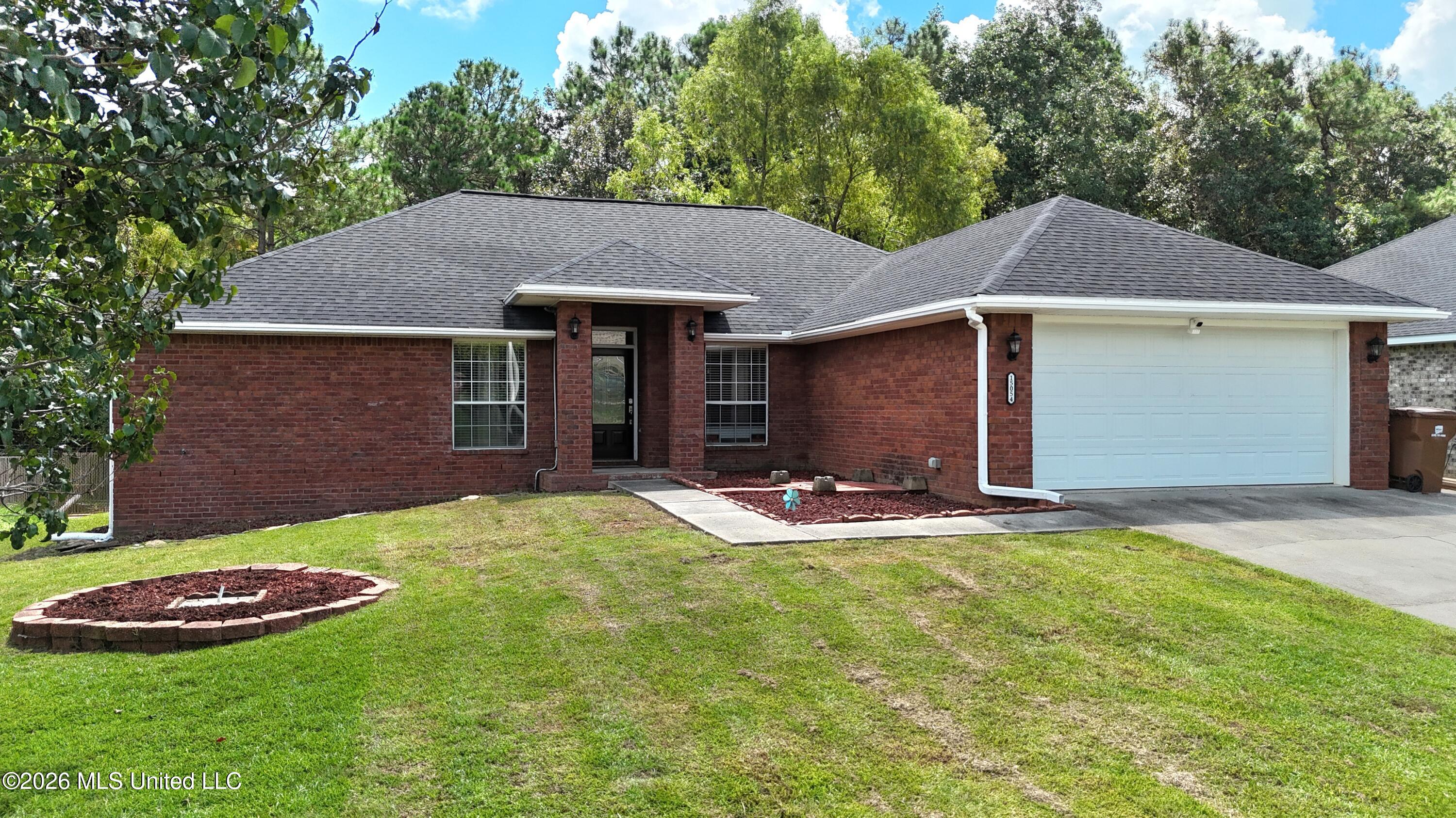 15054 Greenwell Circle Property Photo 3