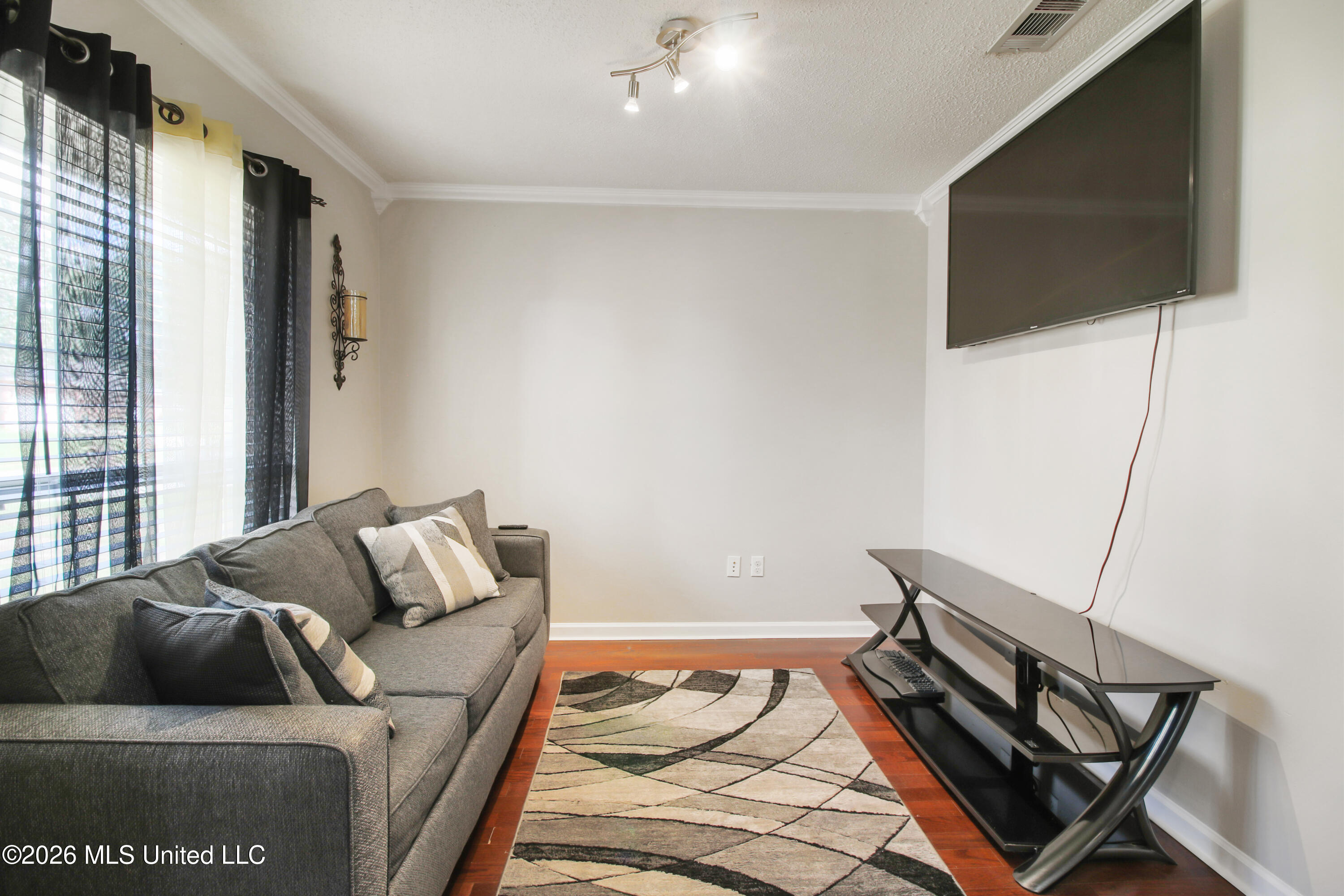 15054 Greenwell Circle Property Photo 5