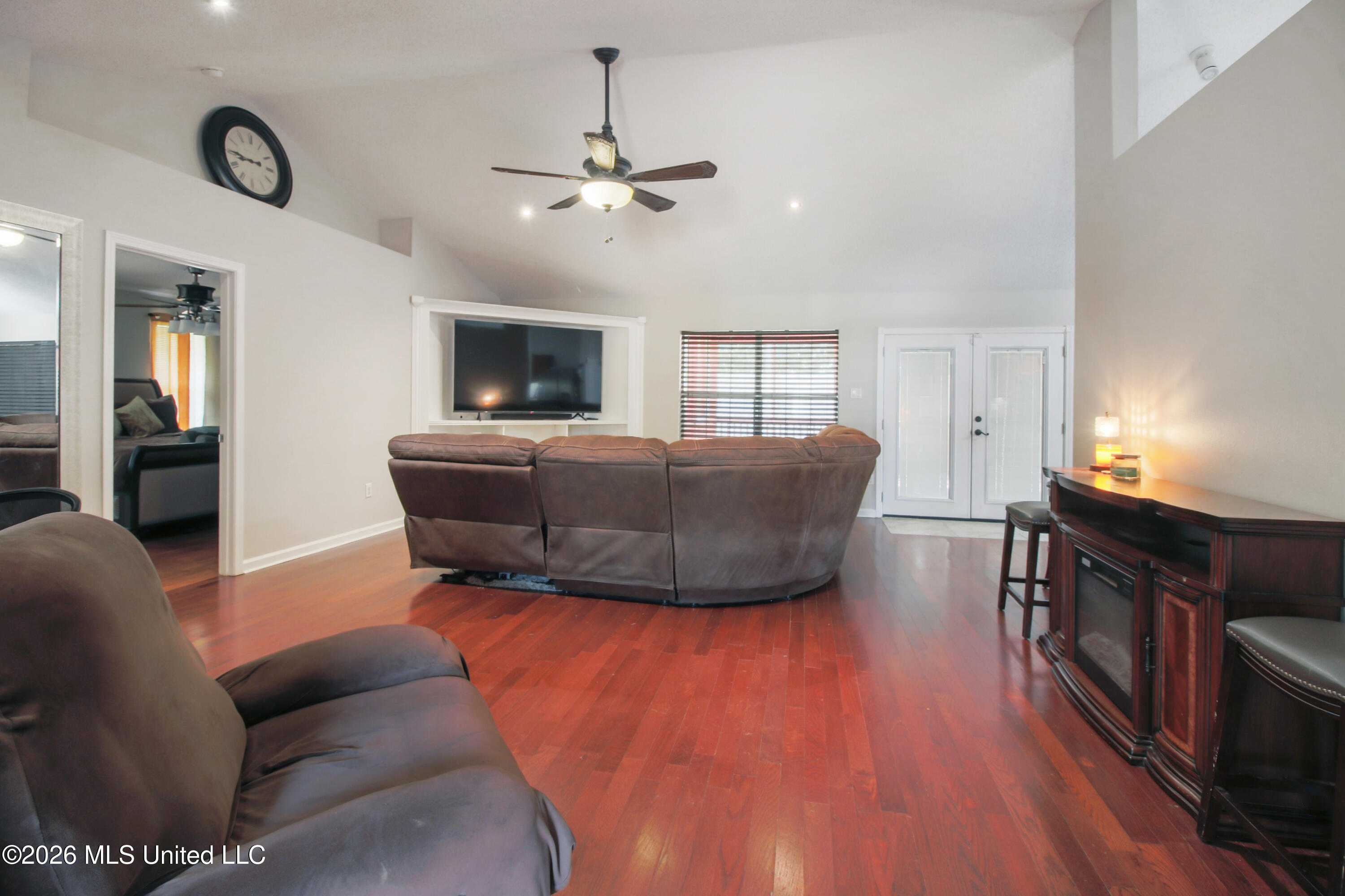 15054 Greenwell Circle Property Photo 6