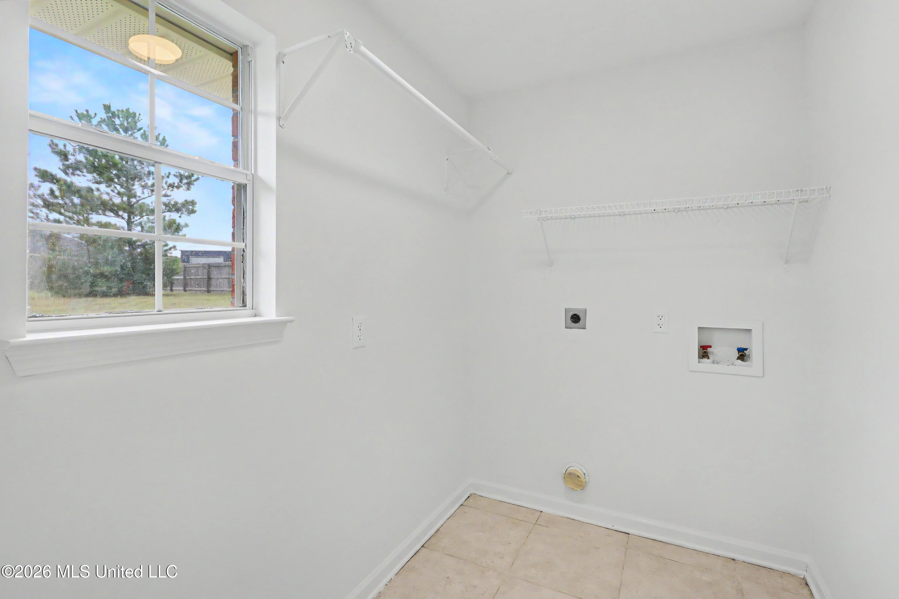 21806 Hunter Cove Property Photo 10