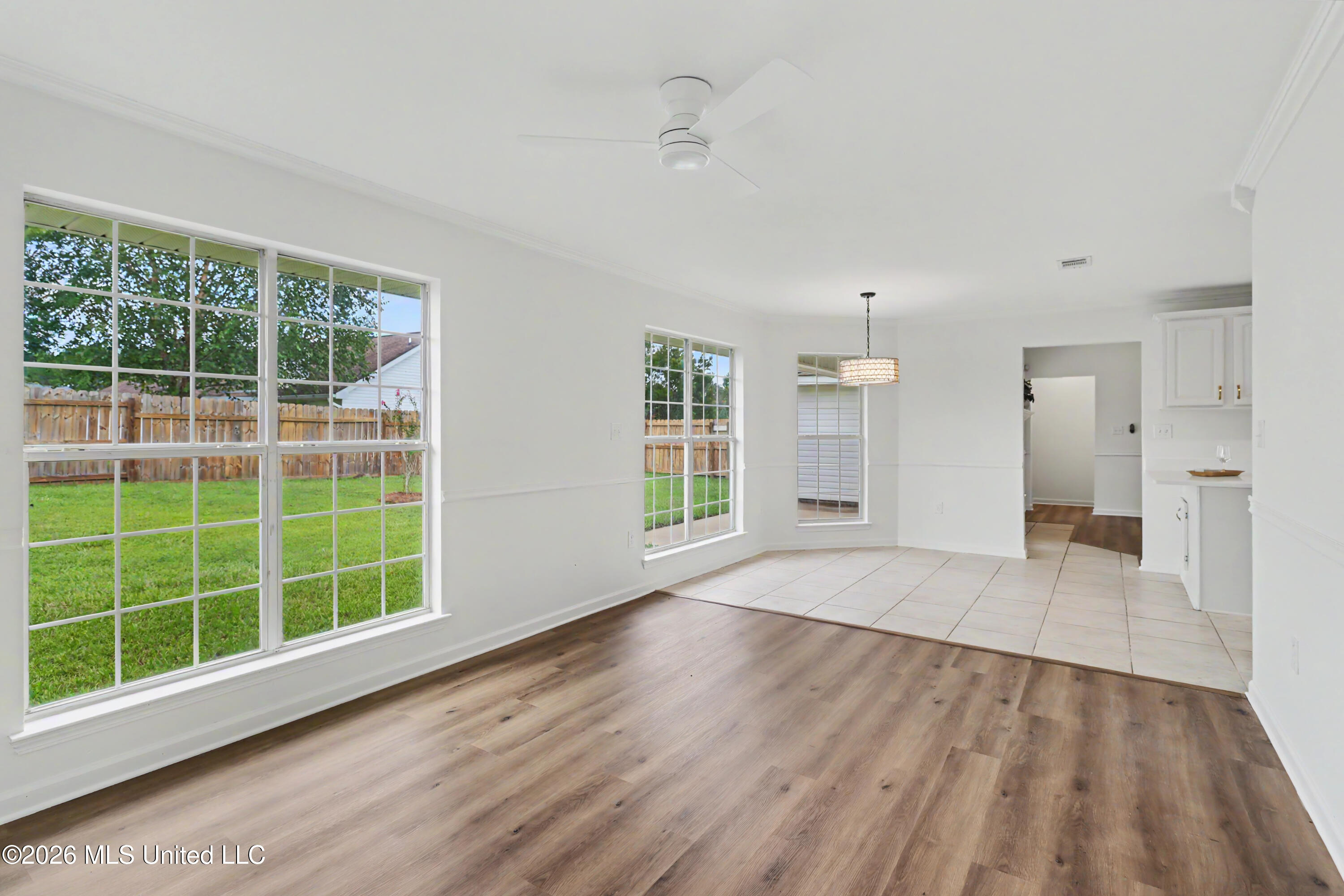 21806 Hunter Cove Property Photo 11
