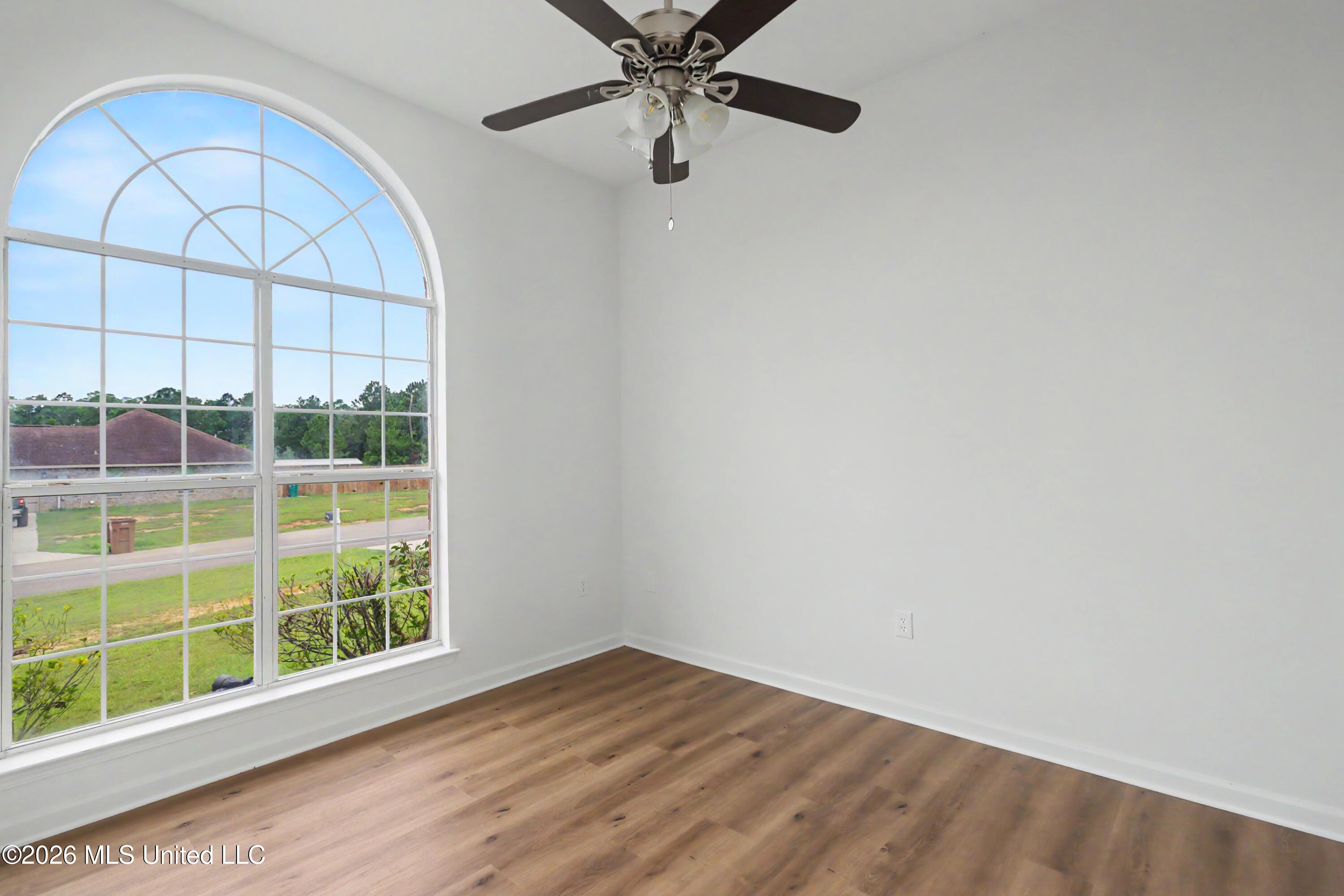 21806 Hunter Cove Property Photo 14