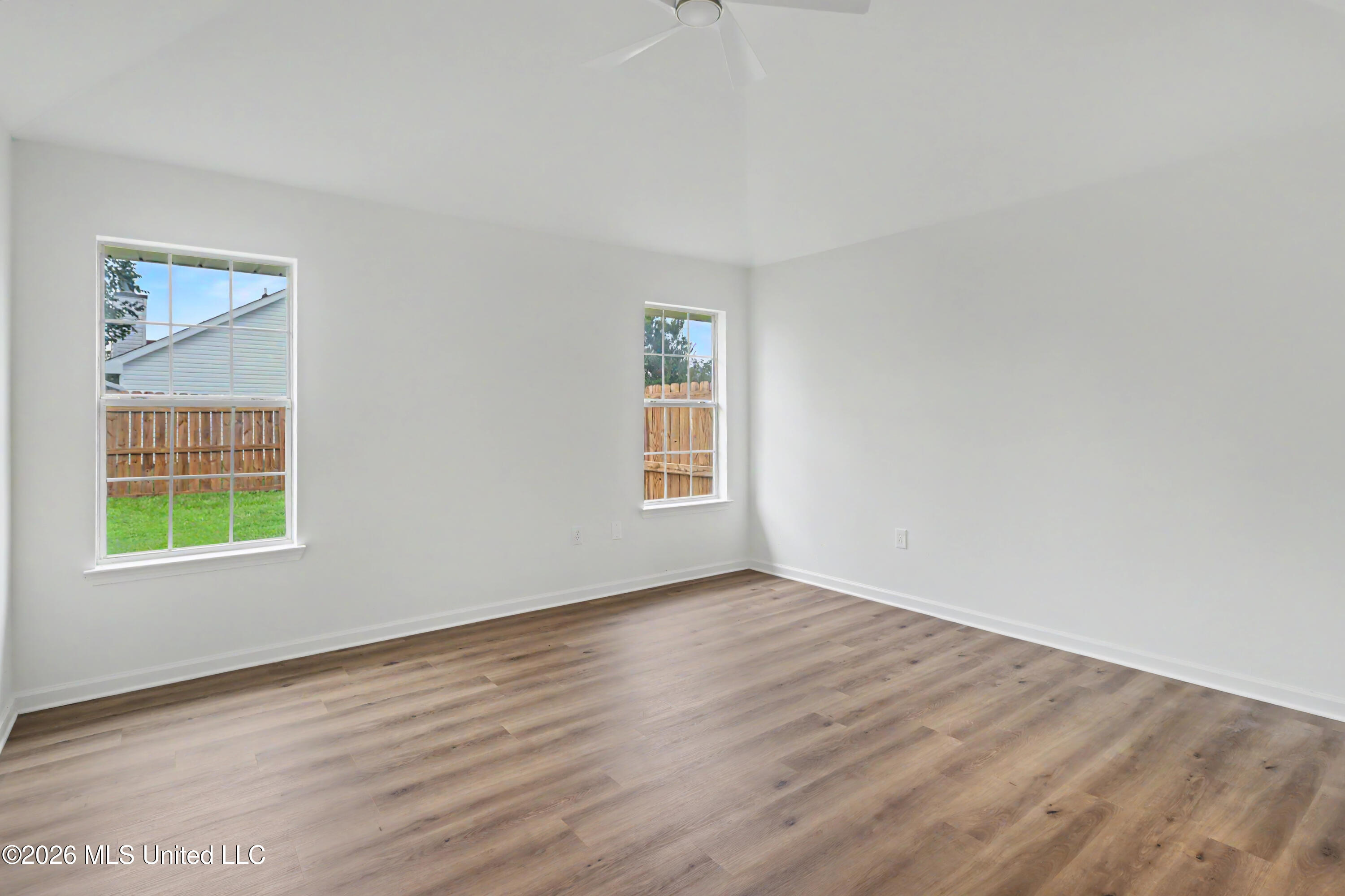 21806 Hunter Cove Property Photo 18