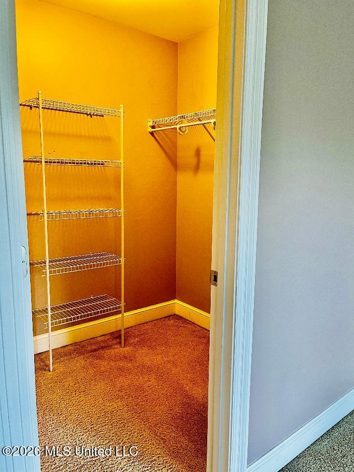 1720 Stonehedge Drive Property Photo 25