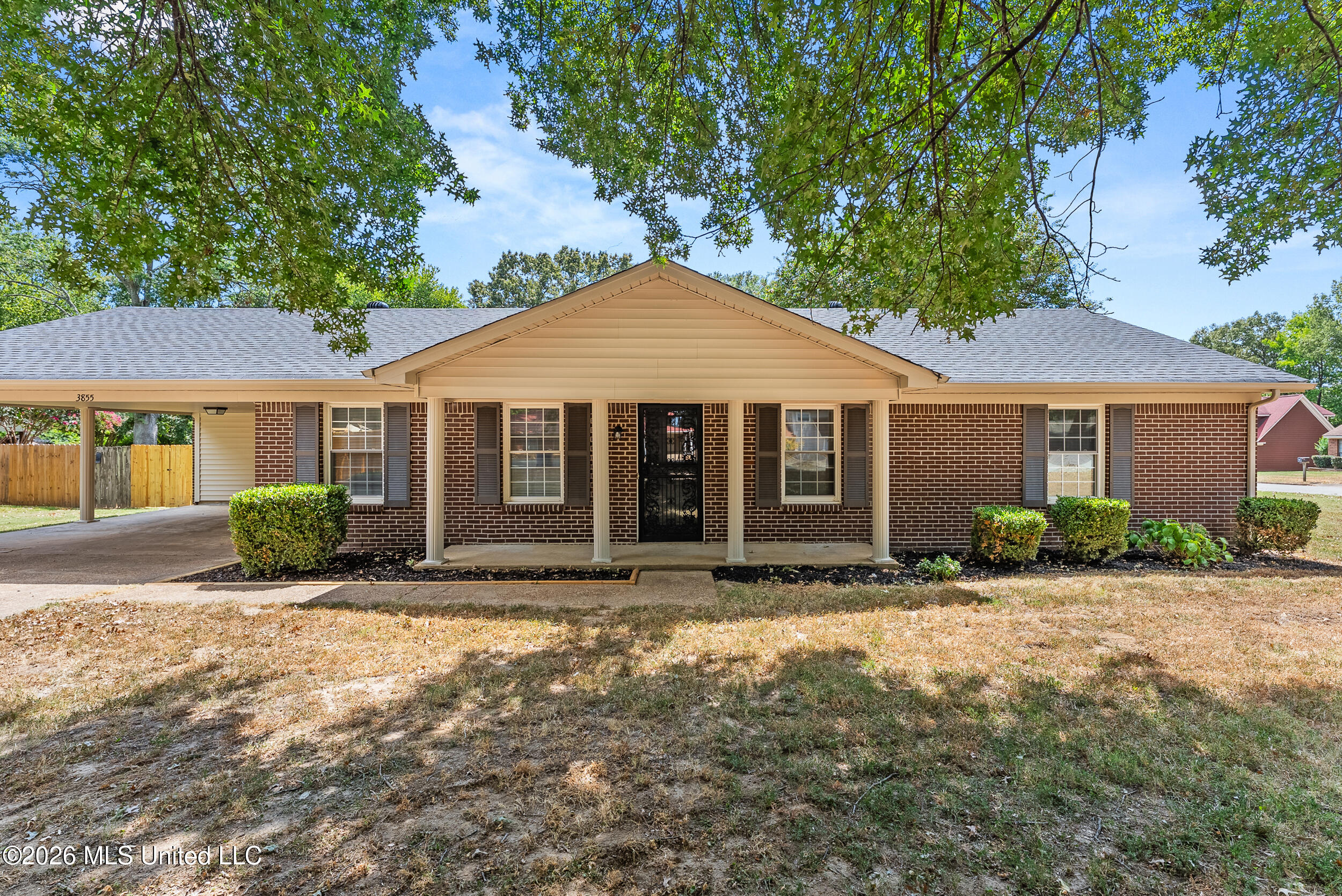 3855 Hilltop Drive Property Photo 2