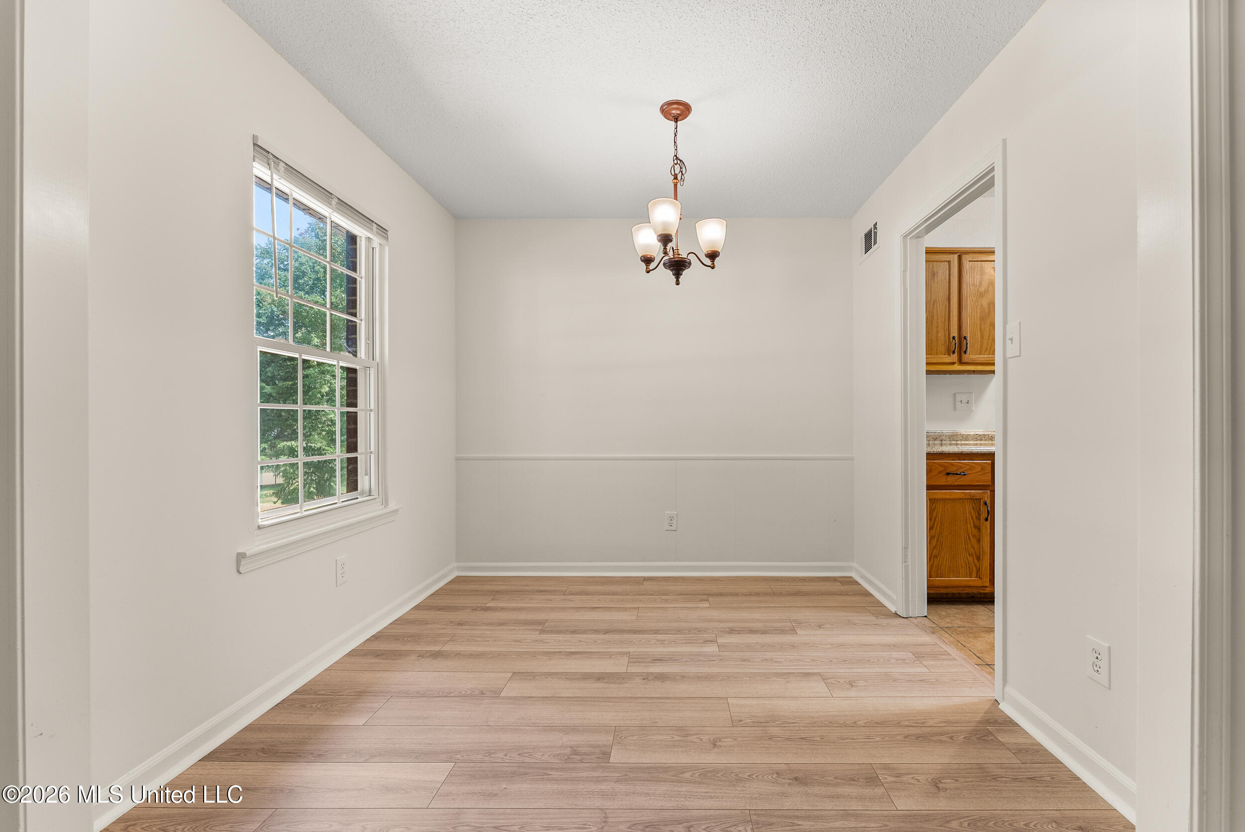 3855 Hilltop Drive Property Photo 17