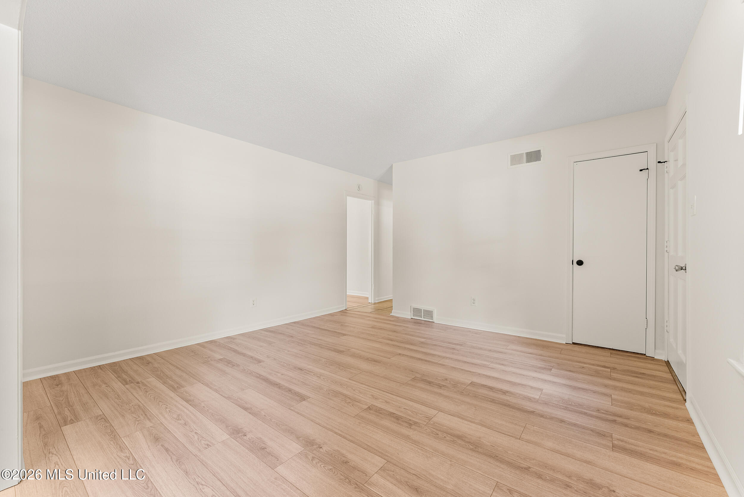 3855 Hilltop Drive Property Photo 22