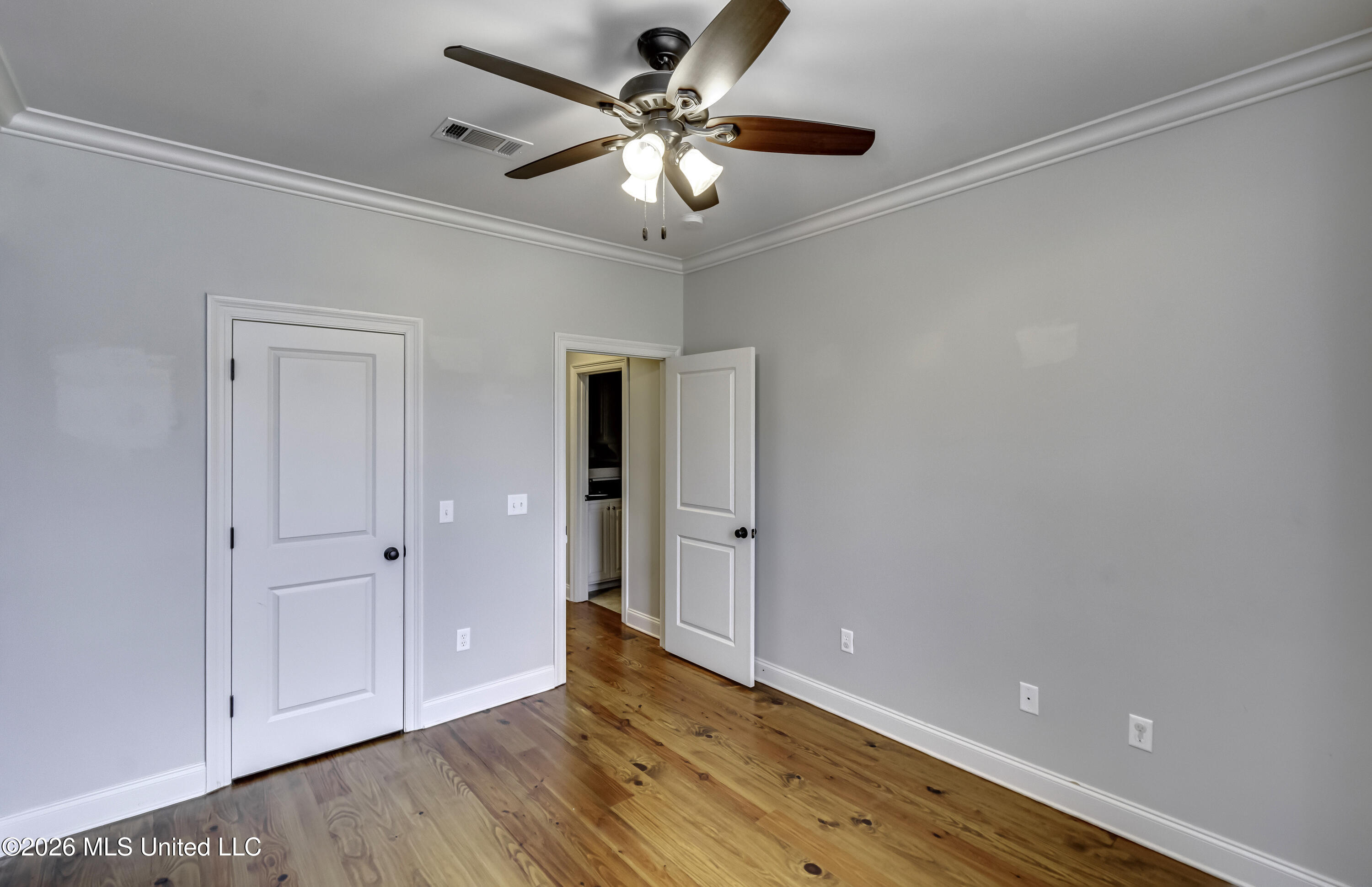 189 Stone Creek Drive Property Photo 41