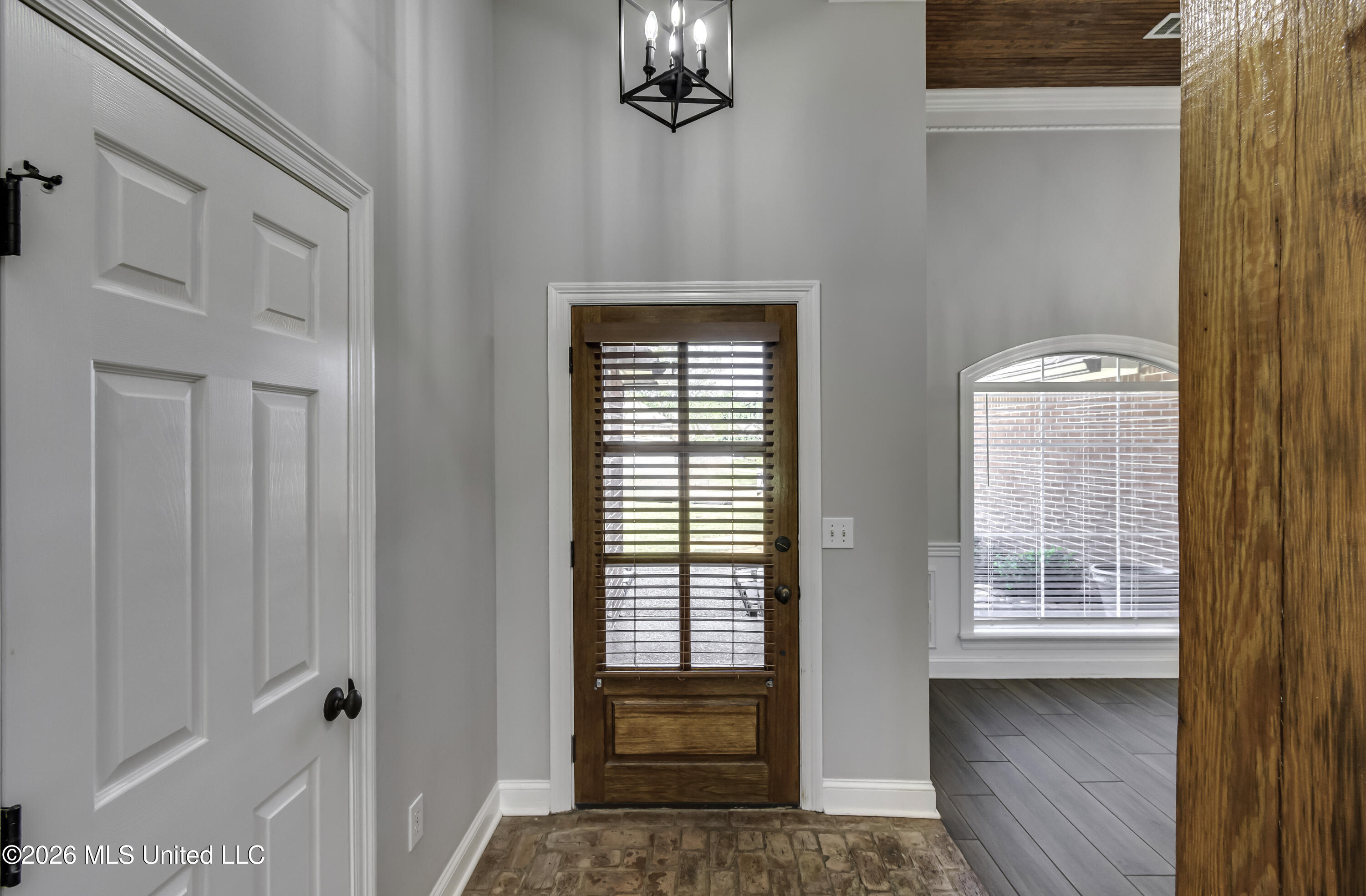 504 Wildberry Drive Property Photo 8