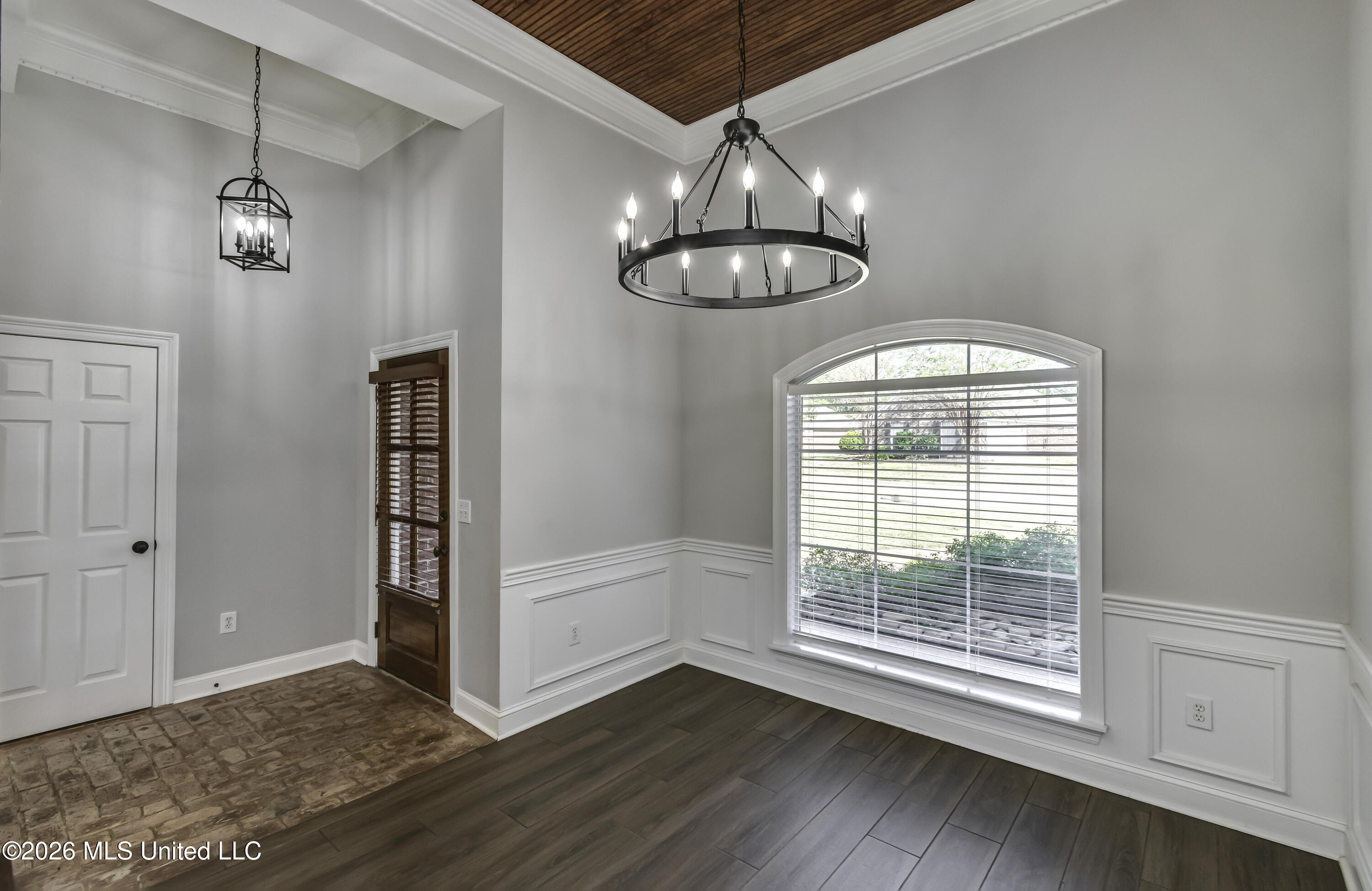 504 Wildberry Drive Property Photo 10