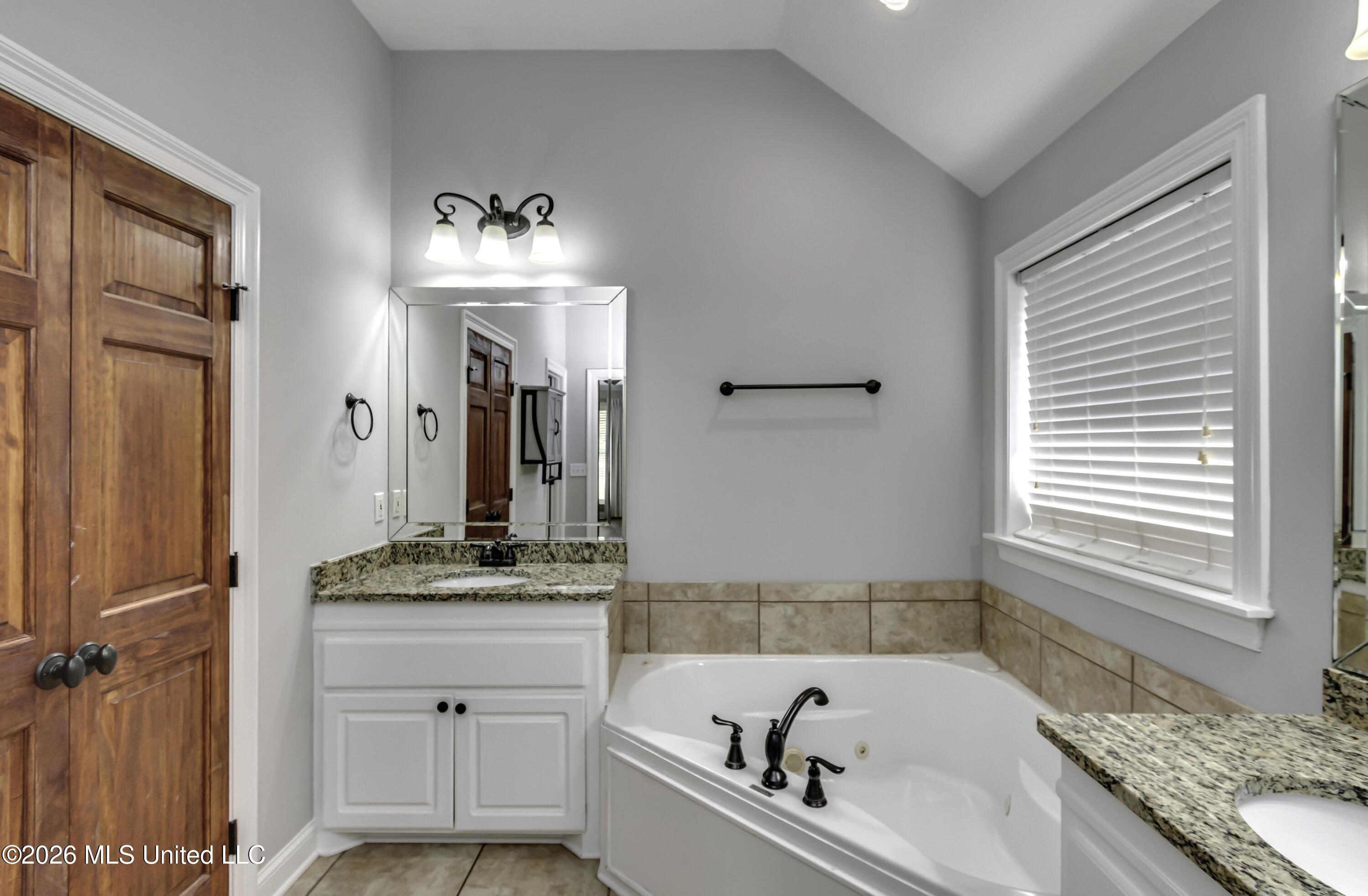504 Wildberry Drive Property Photo 30