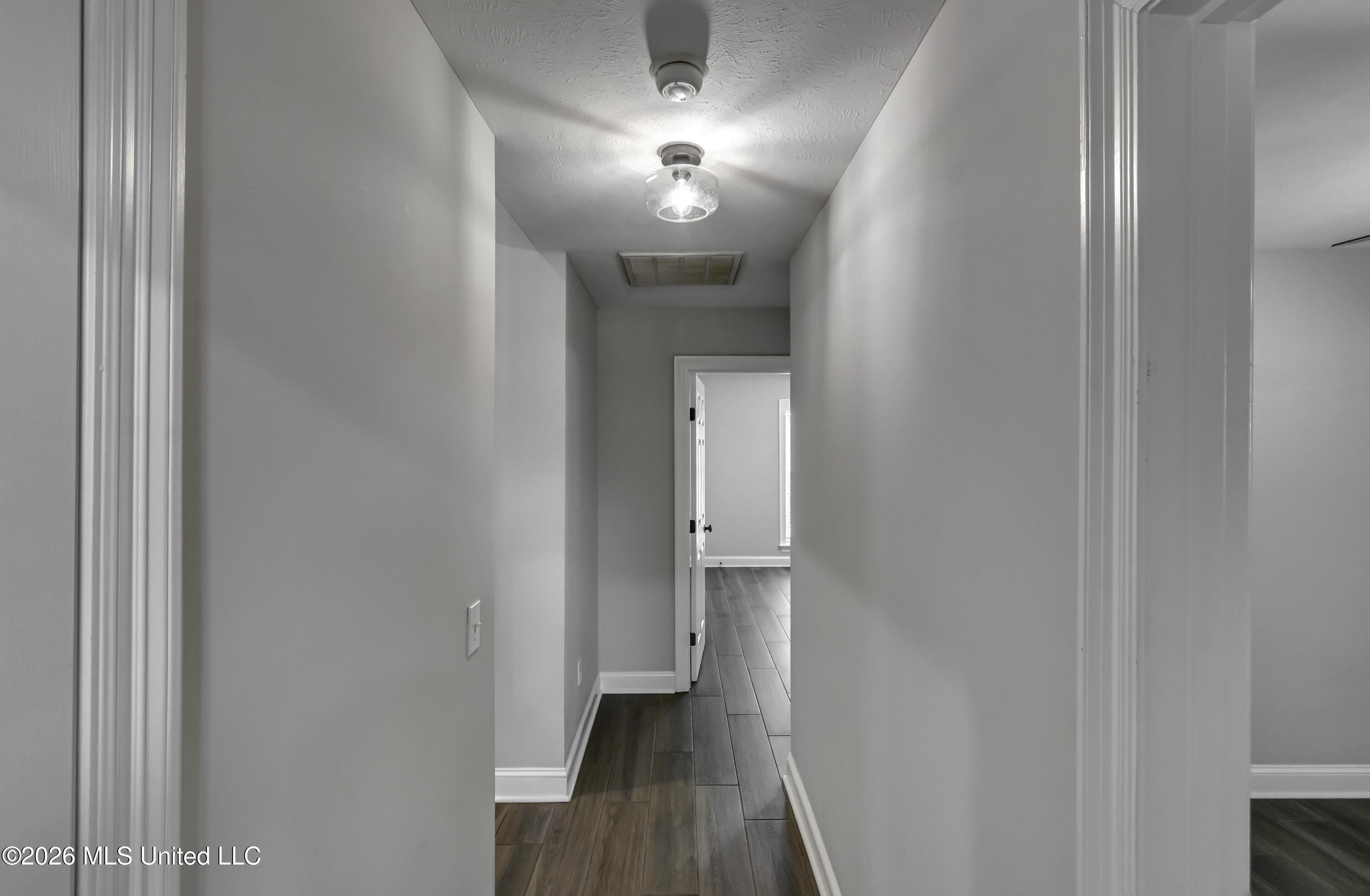 504 Wildberry Drive Property Photo 36
