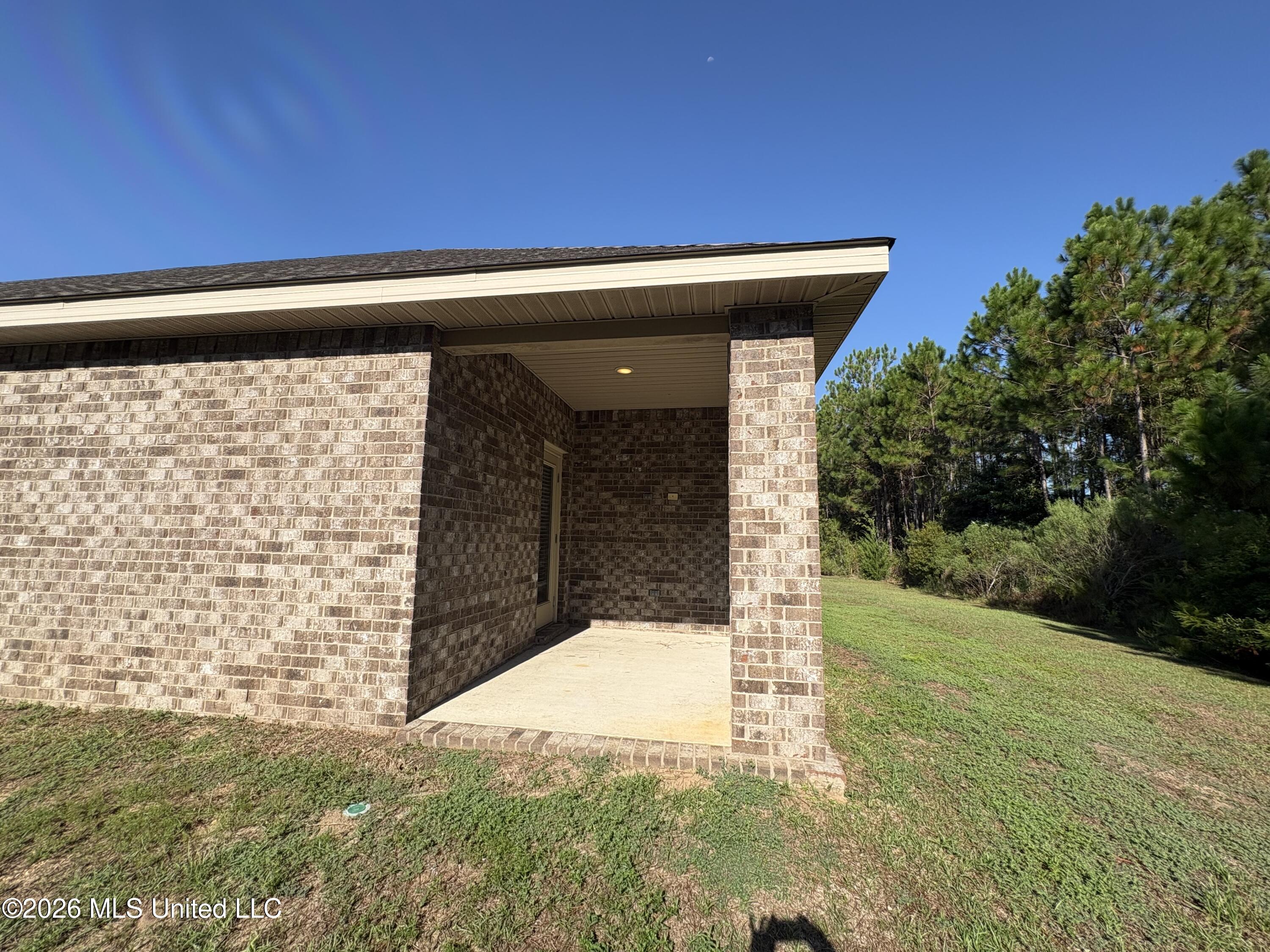1290 Sage Court Property Photo 3