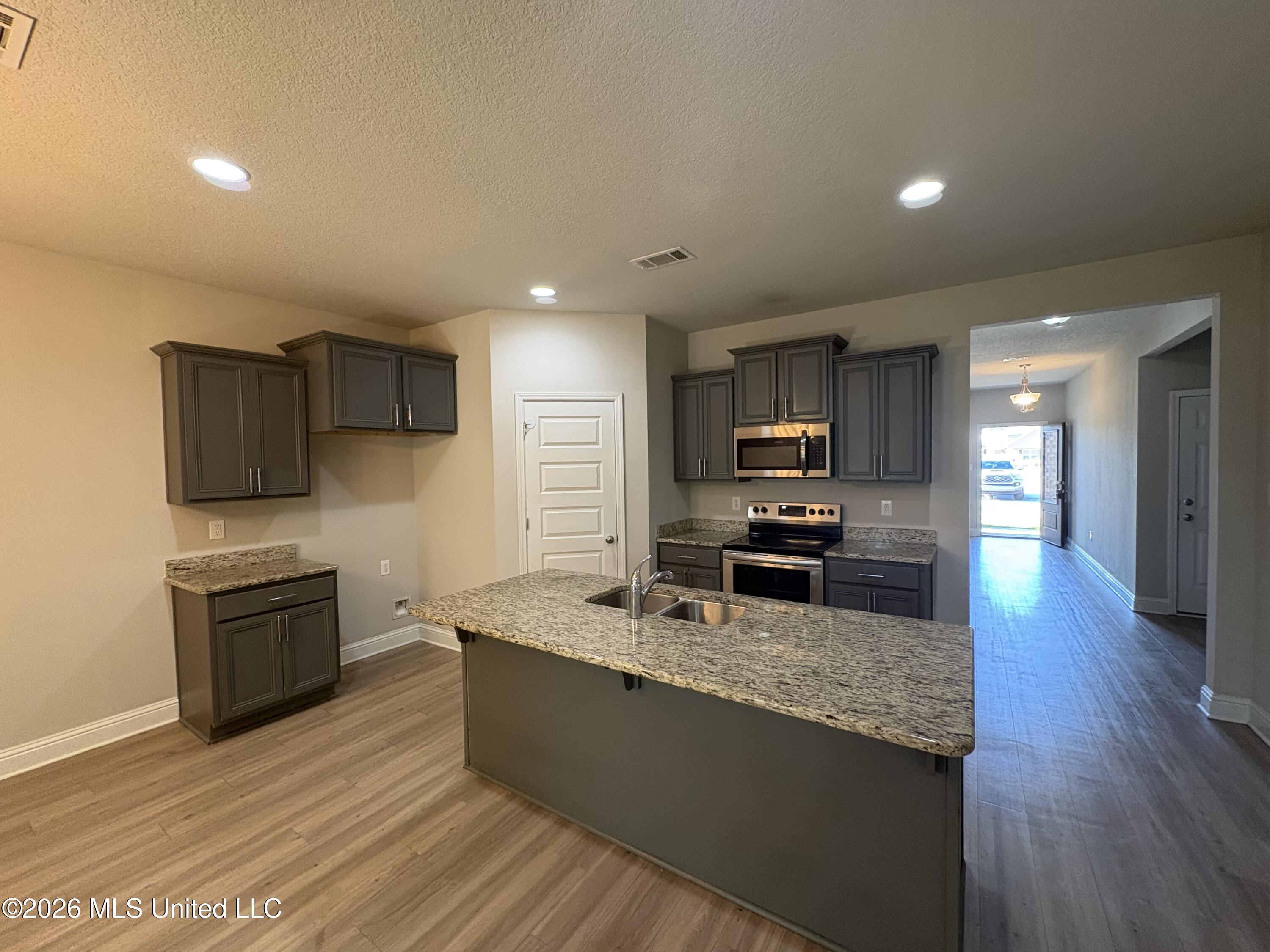 1290 Sage Court Property Photo 11