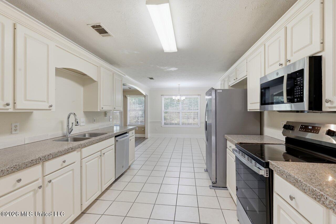 3110 Tynes Drive Property Photo 6