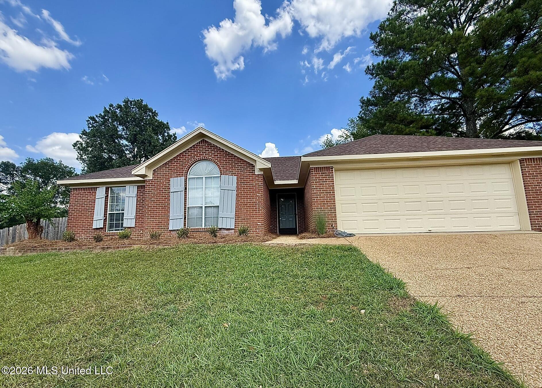 420 Vista Court Property Photo 2