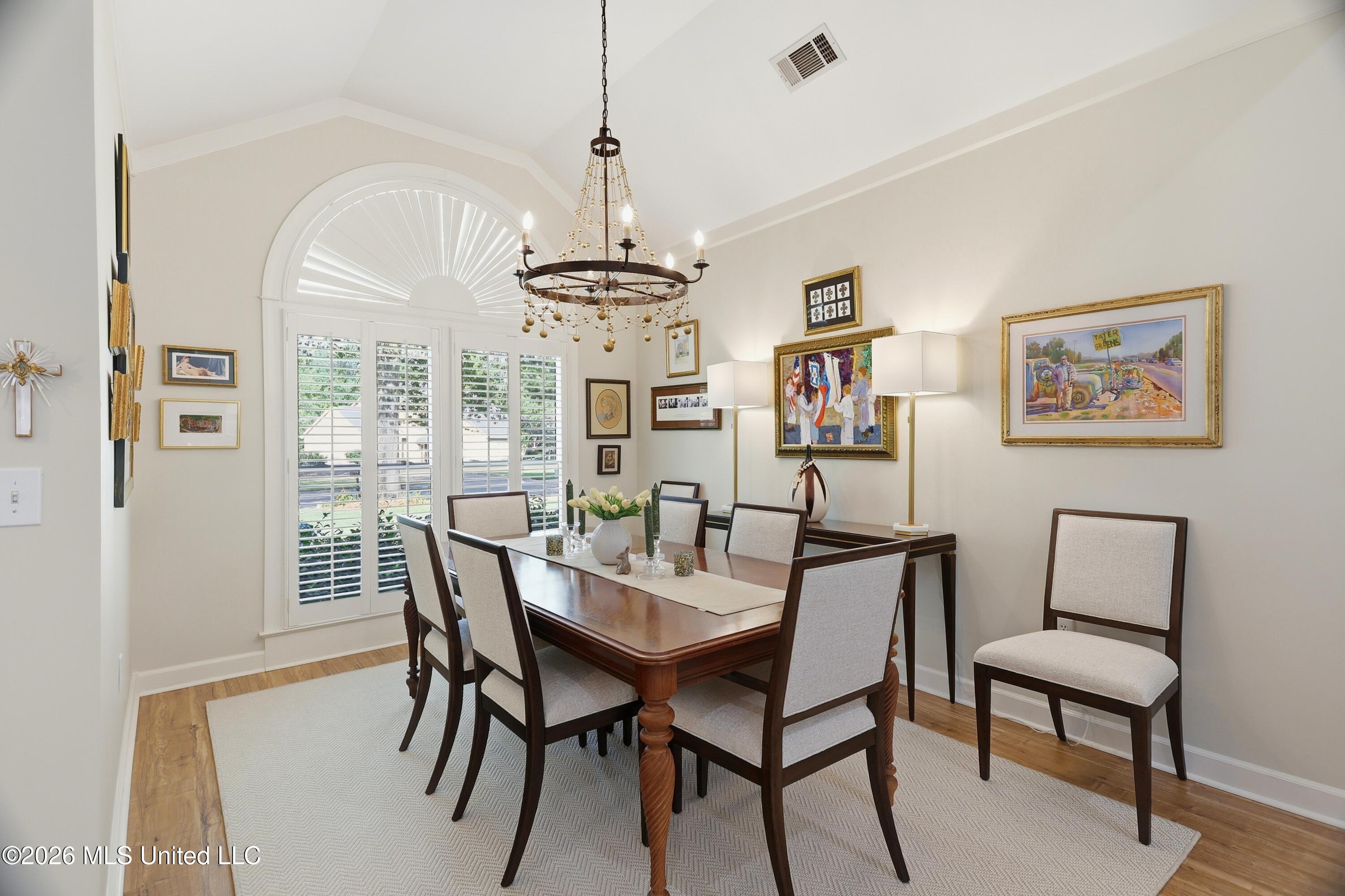 209 Hillside Street Property Photo 8