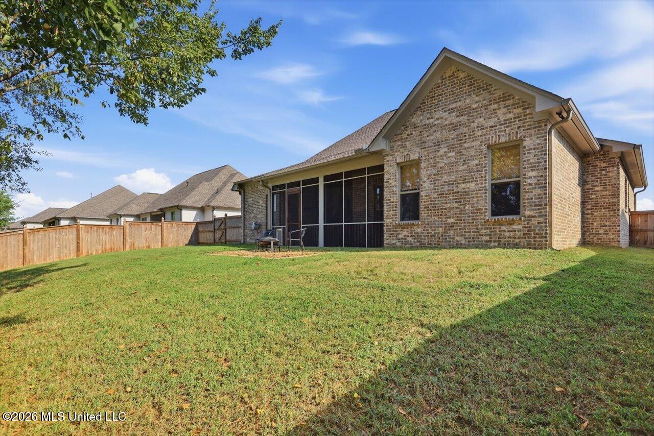 445 Brazos Drive Property Photo 34