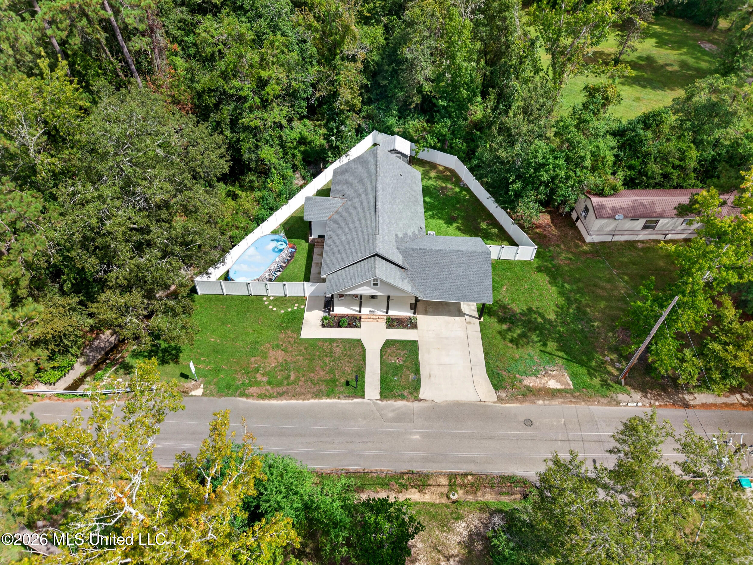 513 Fifth Street Property Photo 6