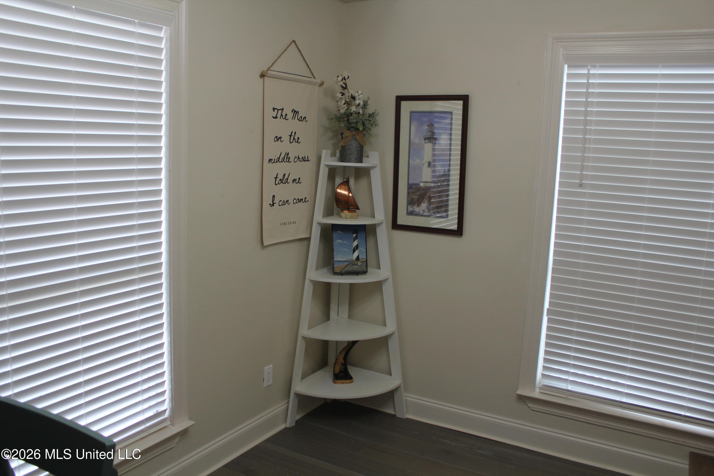 11059 Idaho Street Property Photo 13