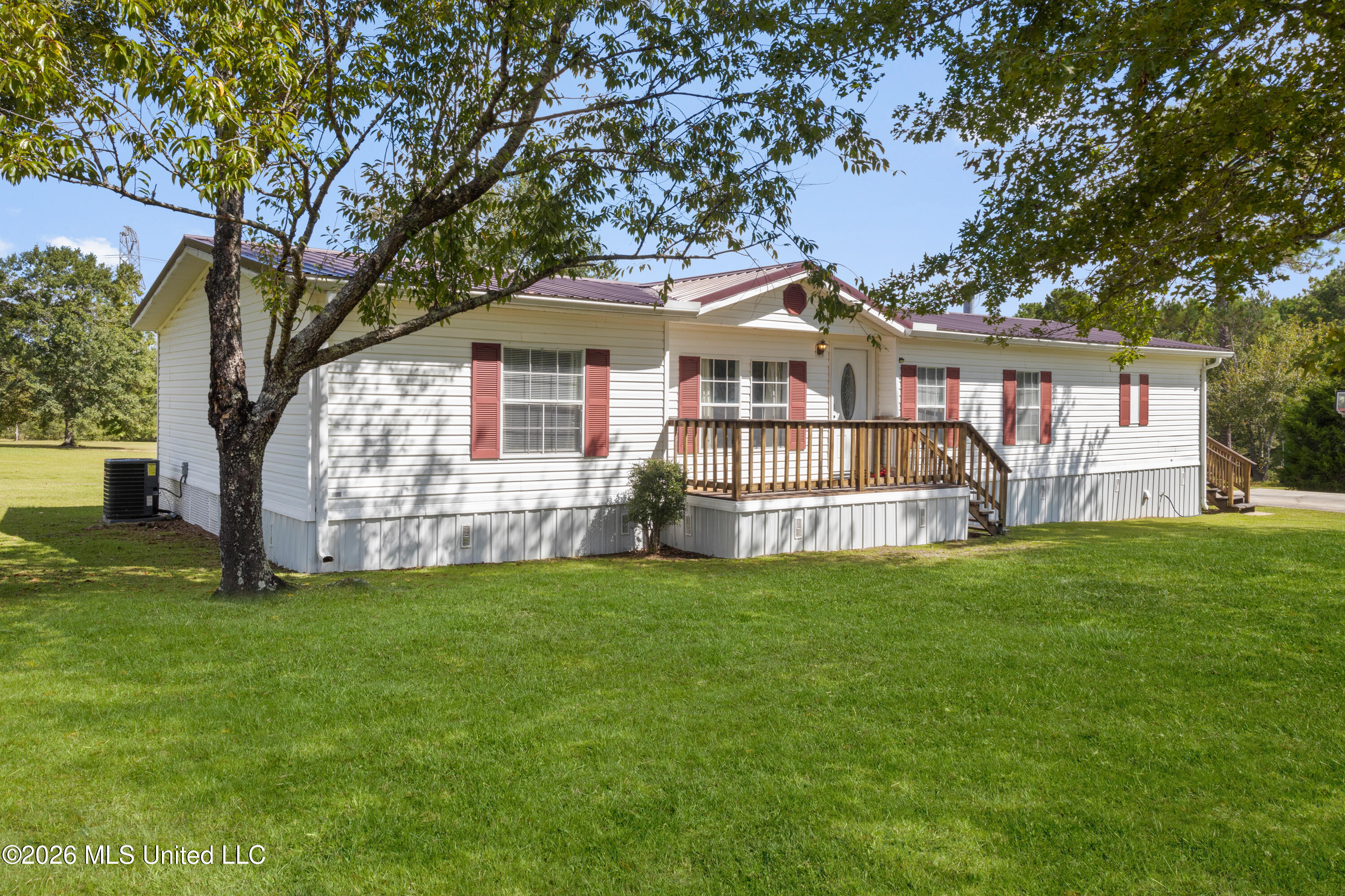 19678 Cardinal Cove Drive Property Photo 2