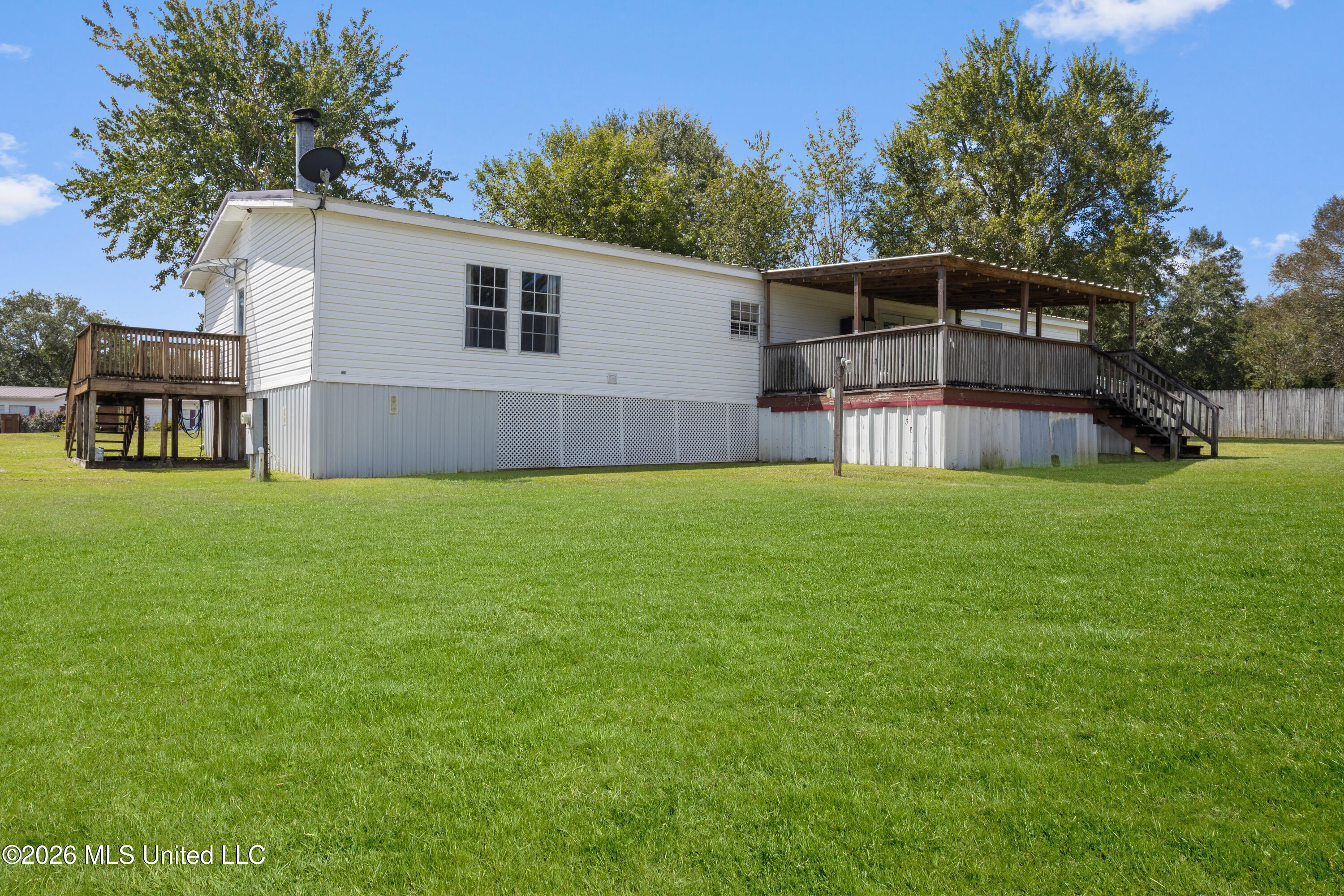 19678 Cardinal Cove Drive Property Photo 23