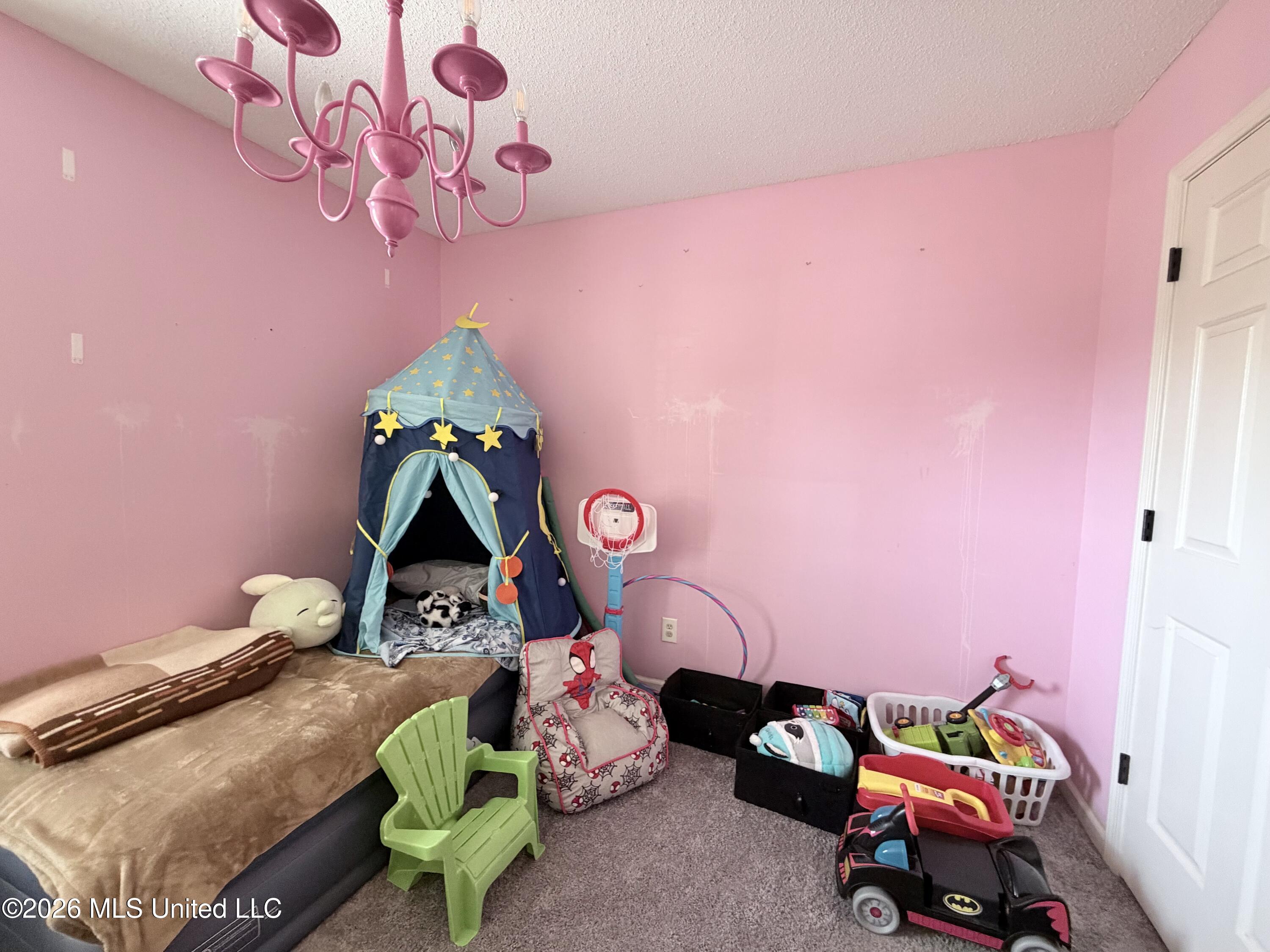 662 Eaglewood Drive Property Photo 17