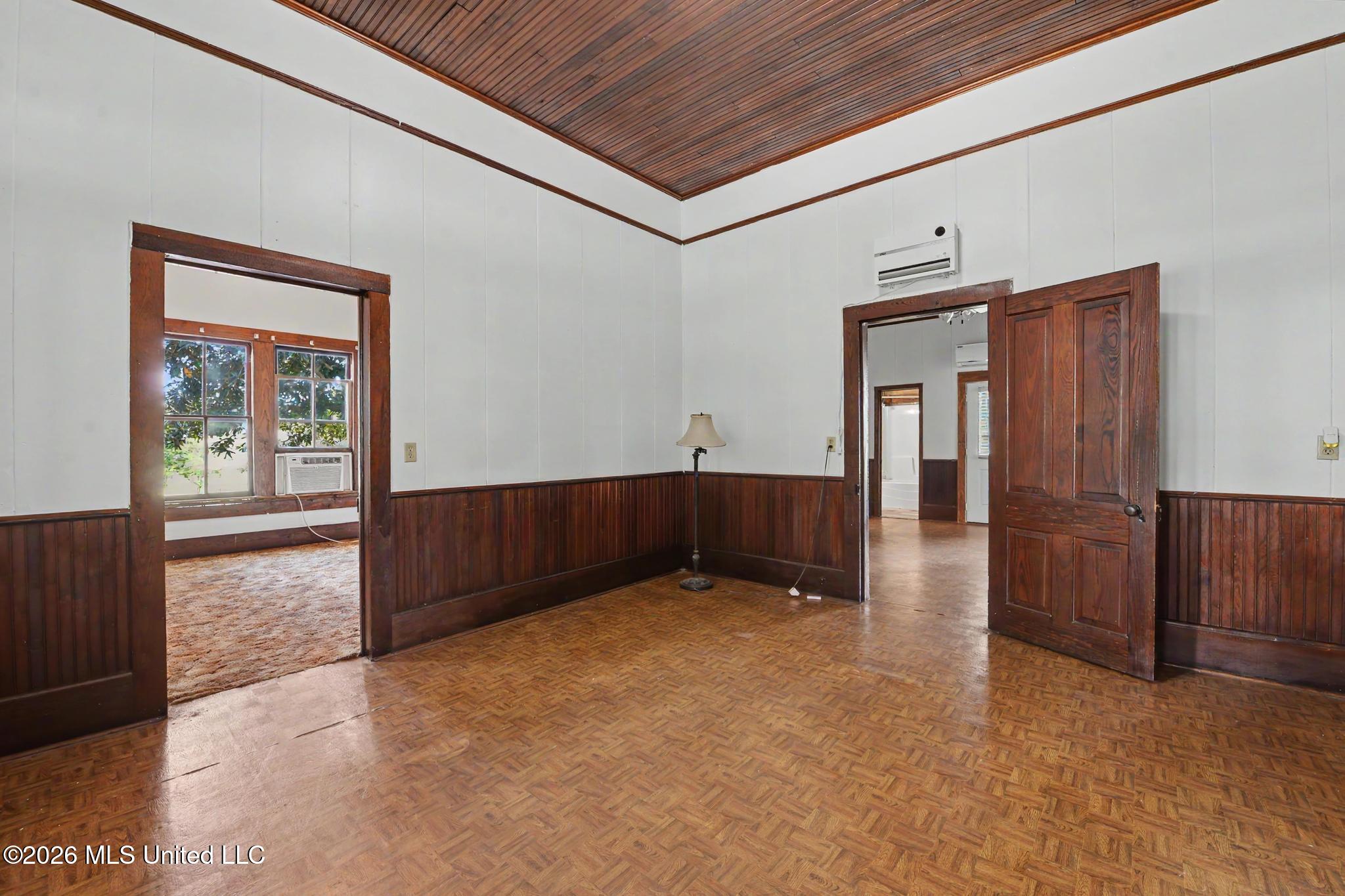 2126 Mill Street Extension Property Photo 4