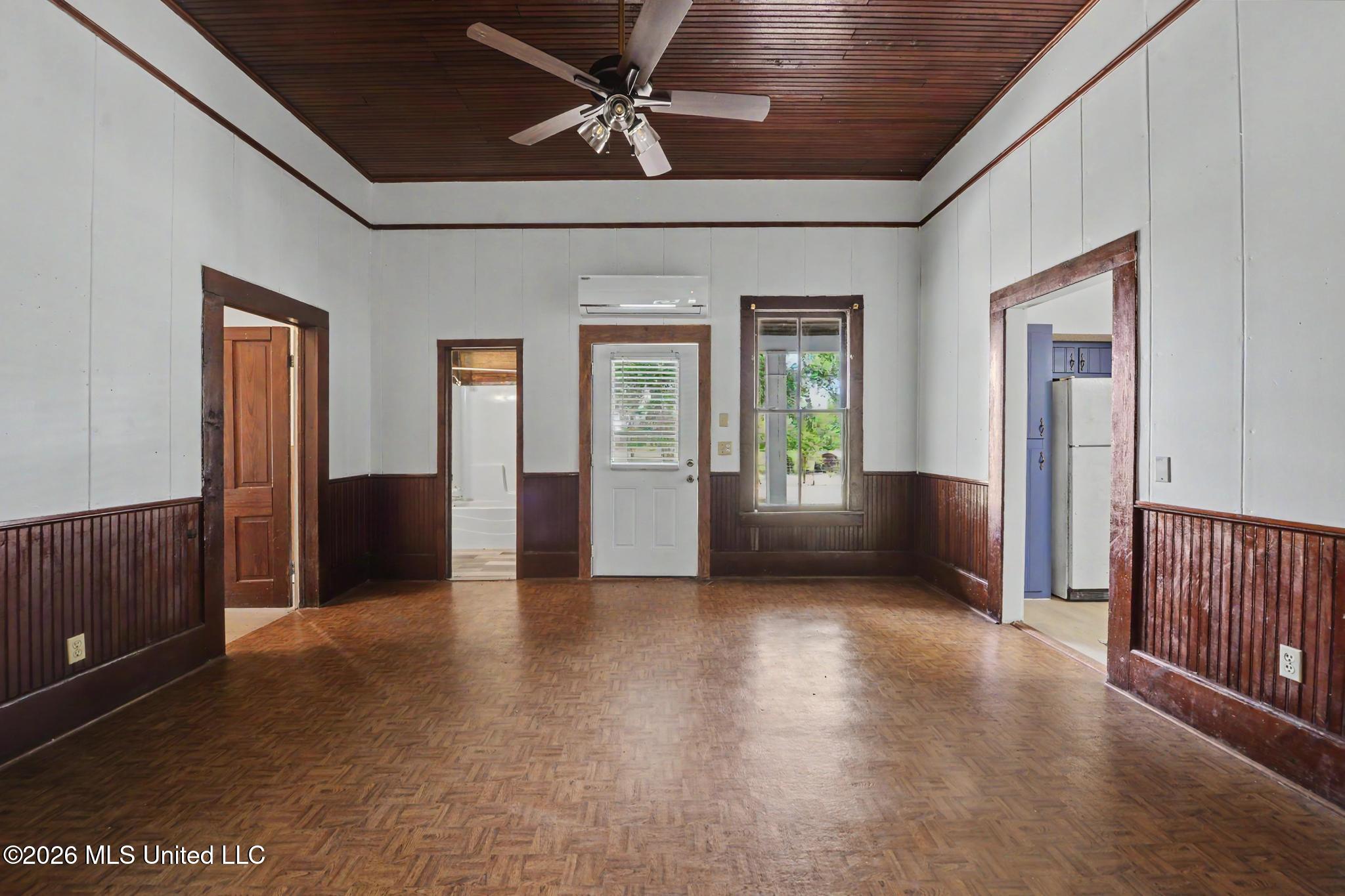 2126 Mill Street Extension Property Photo 6