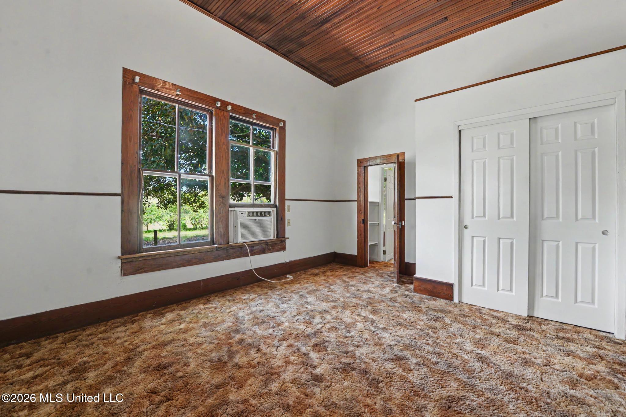 2126 Mill Street Extension Property Photo 17