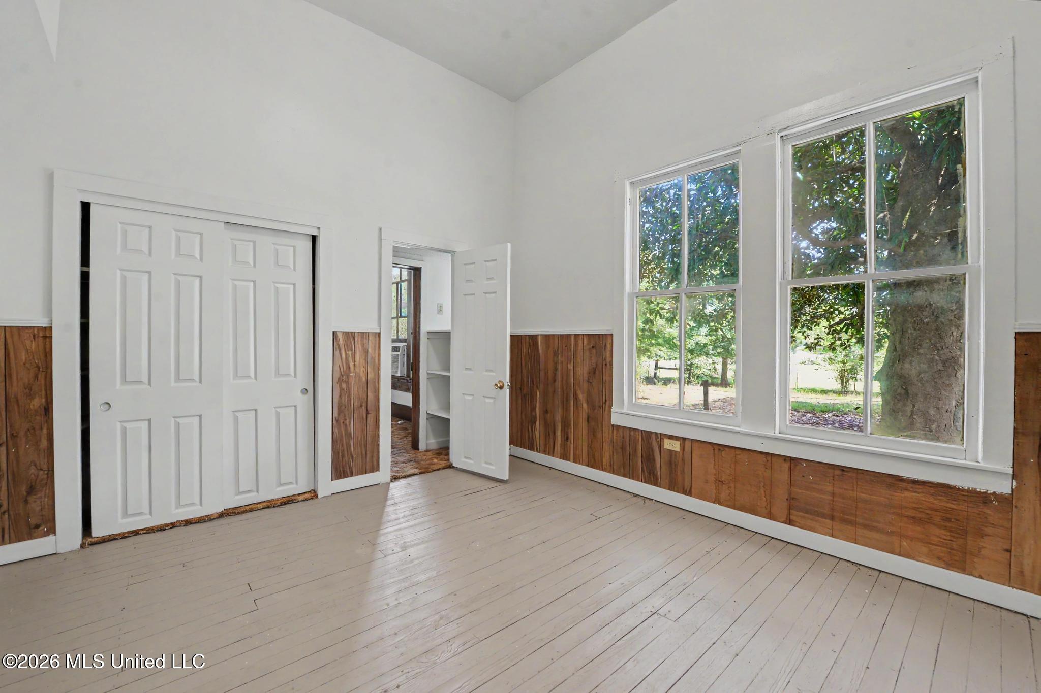 2126 Mill Street Extension Property Photo 18
