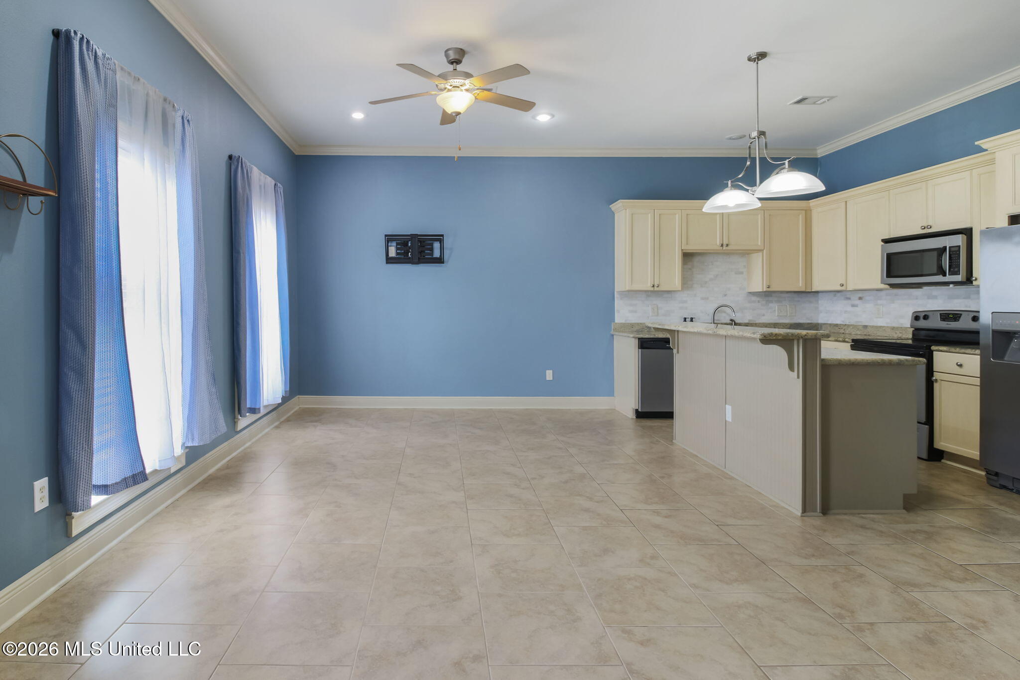 64 Oak Alley Lane Property Photo 4