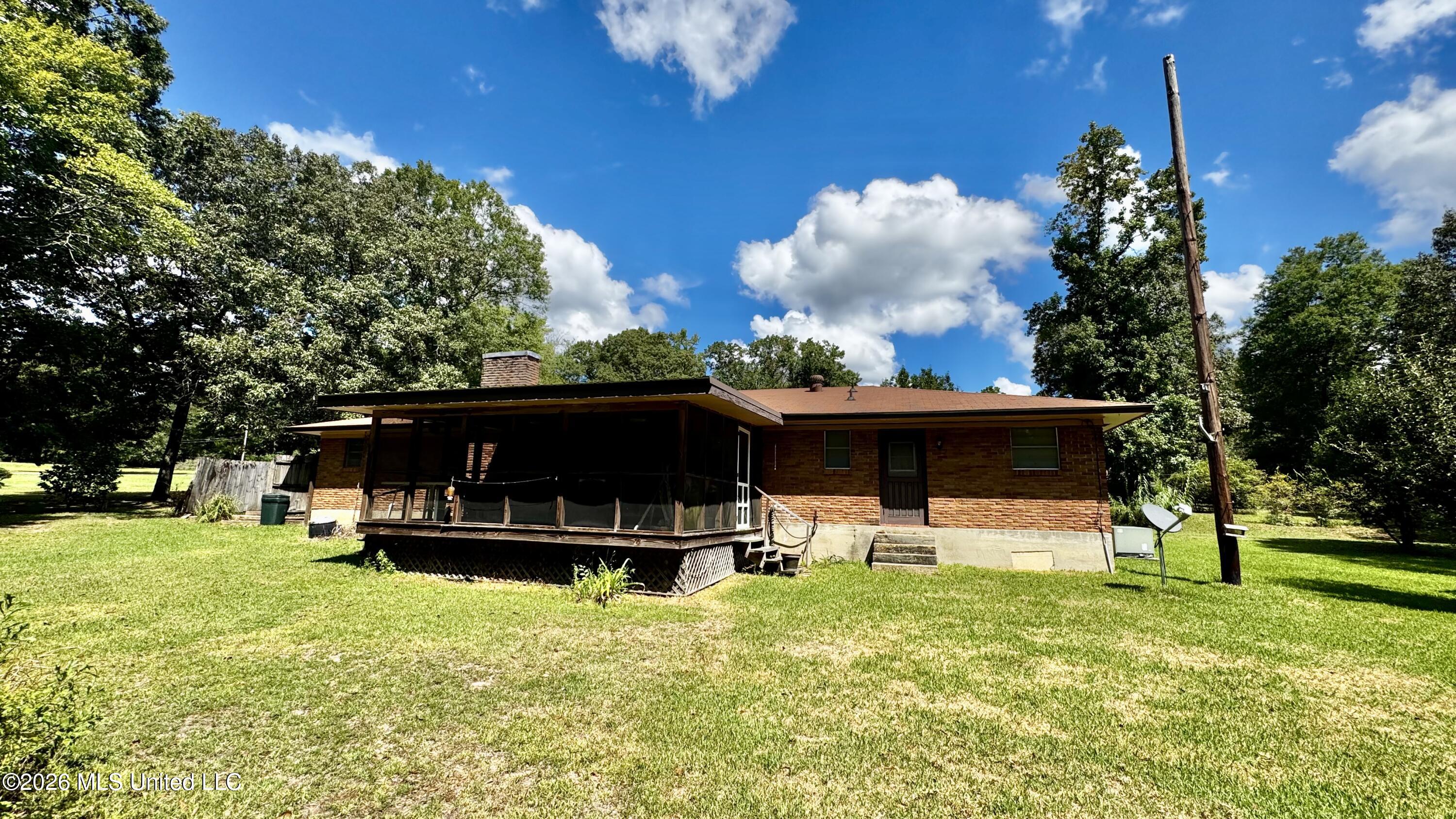 3186 Mccomb Holmesville Road Property Photo 2