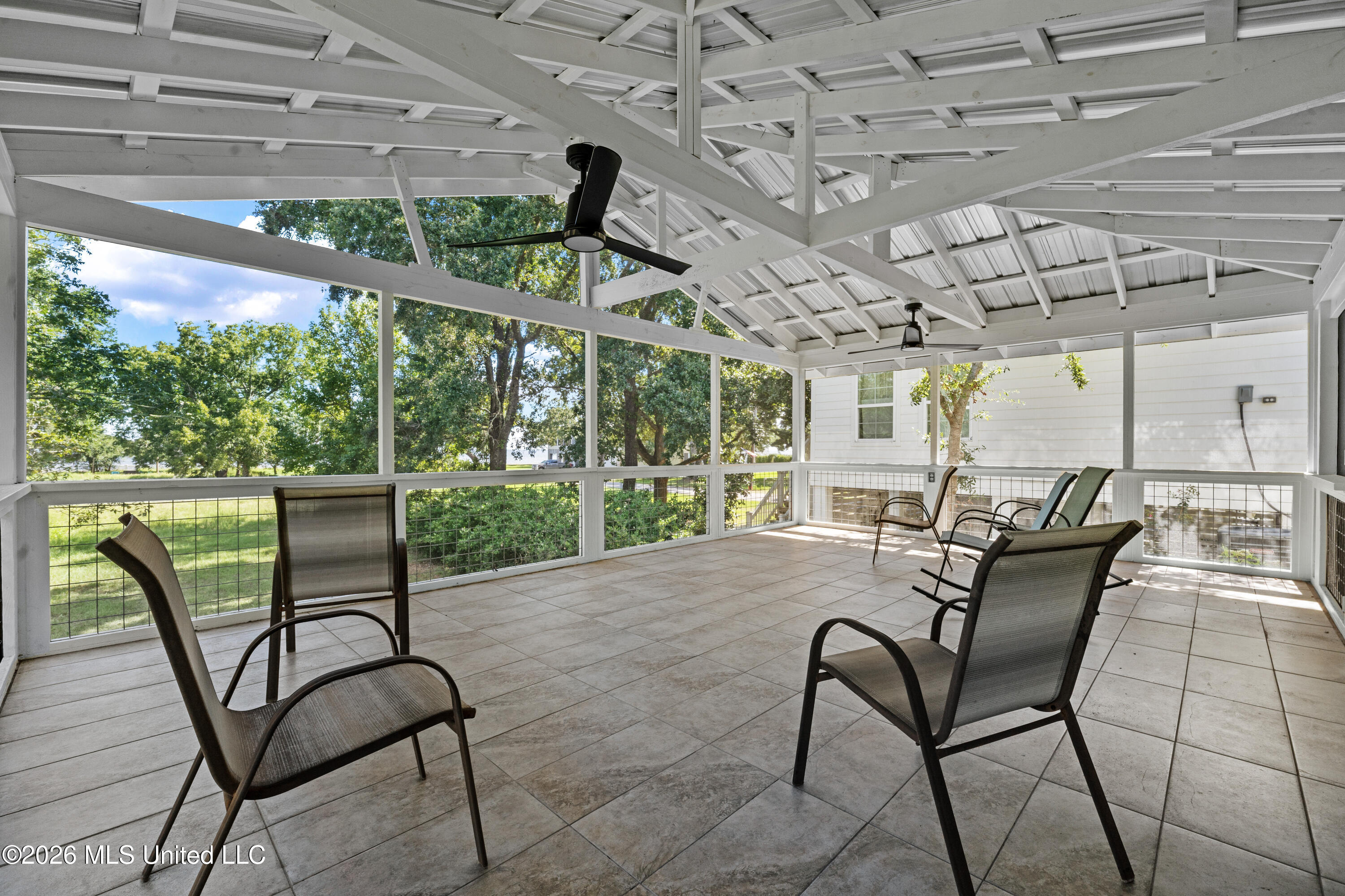 626 W Beach Boulevard Property Photo 17