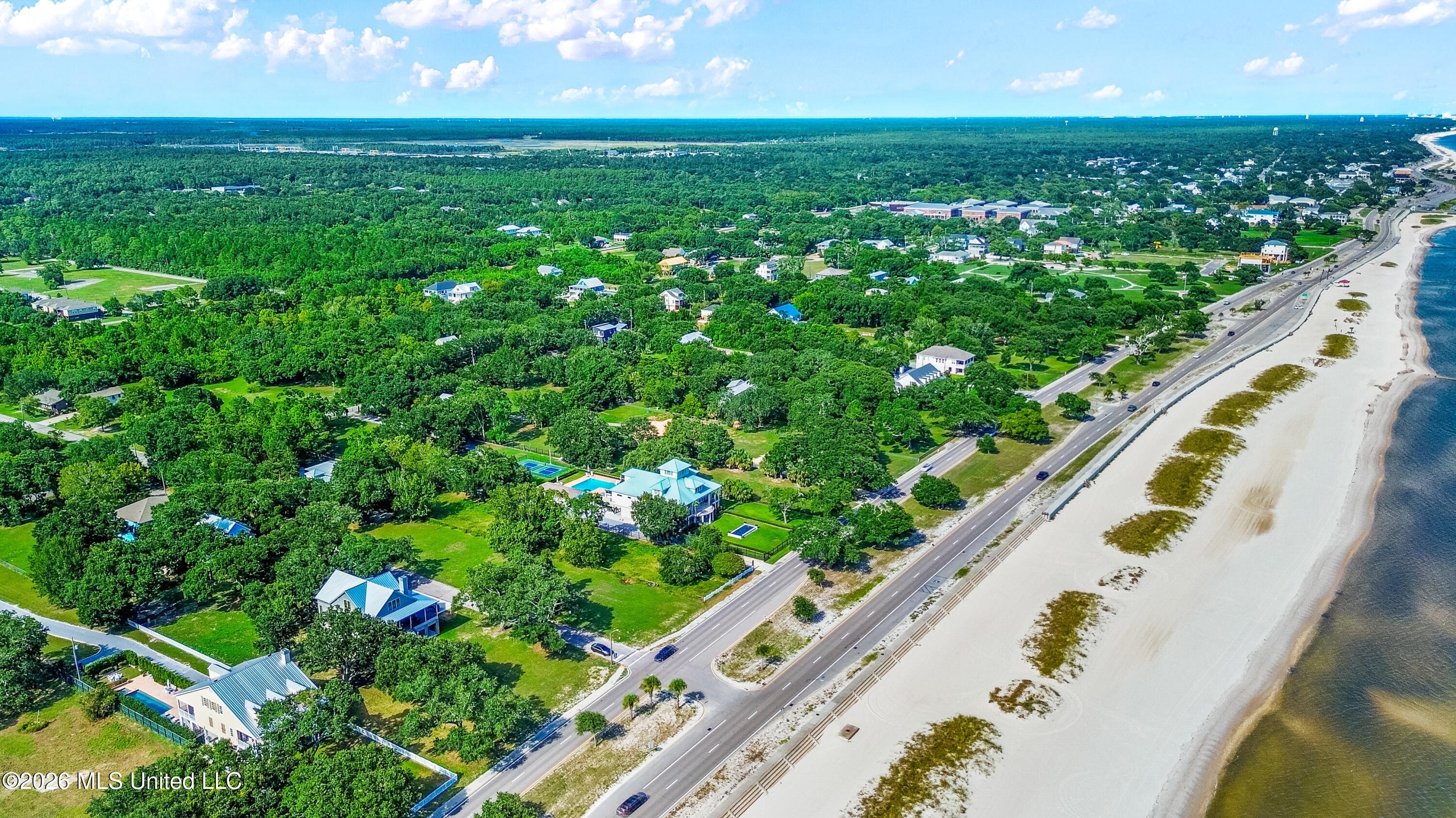 626 W Beach Boulevard Property Photo 24