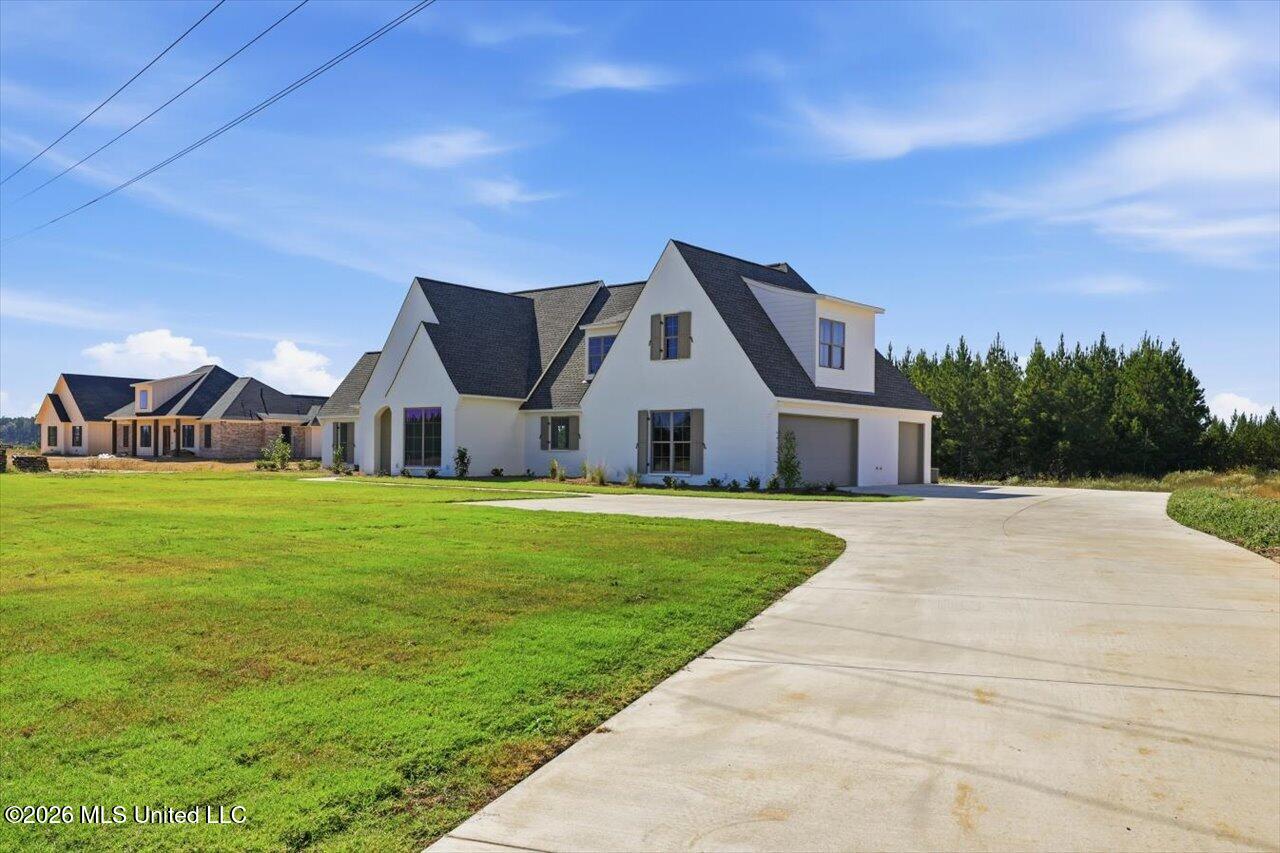 1021 Freedom Farms Crossing Property Photo 3