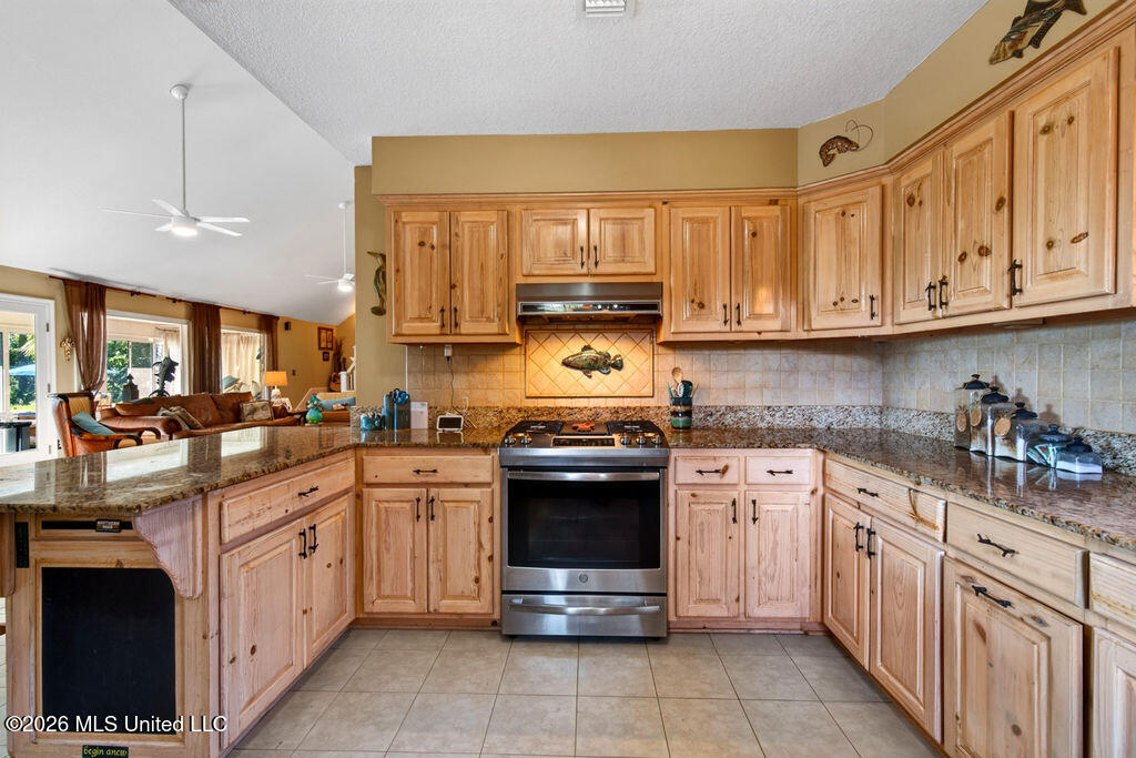 2005 Lauban Lane Property Photo 29