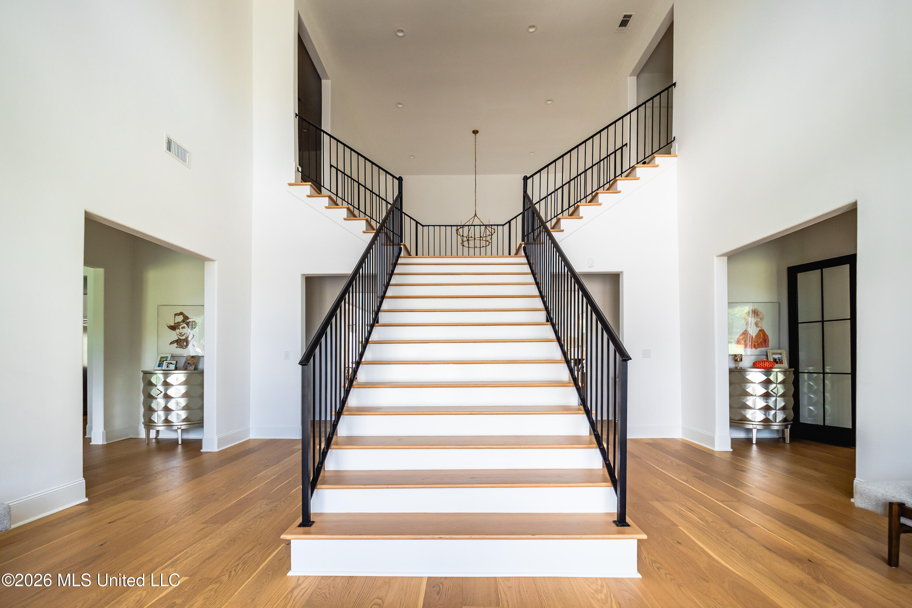 100 Bridgewater Crossing Property Photo 6