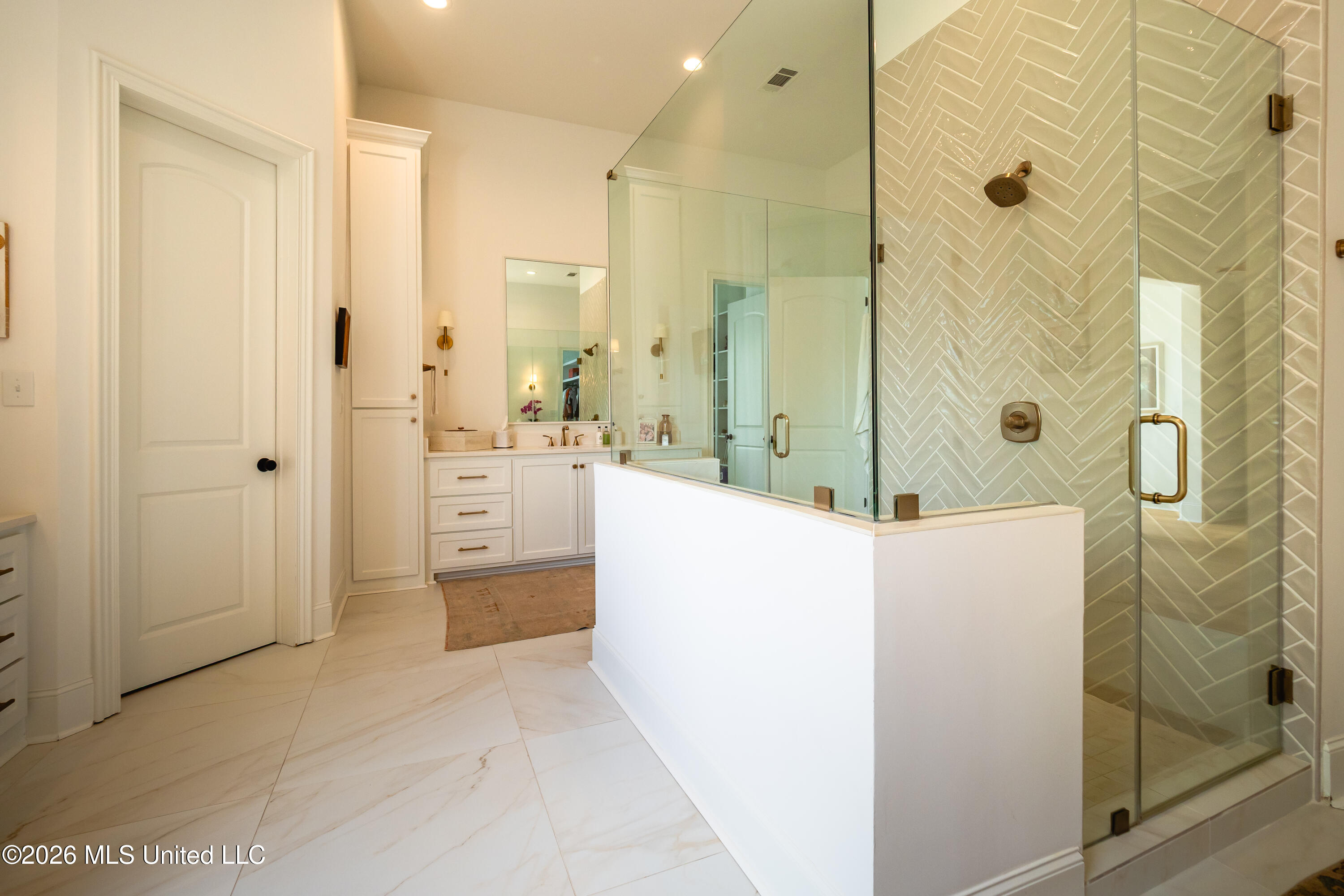 100 Bridgewater Crossing Property Photo 34