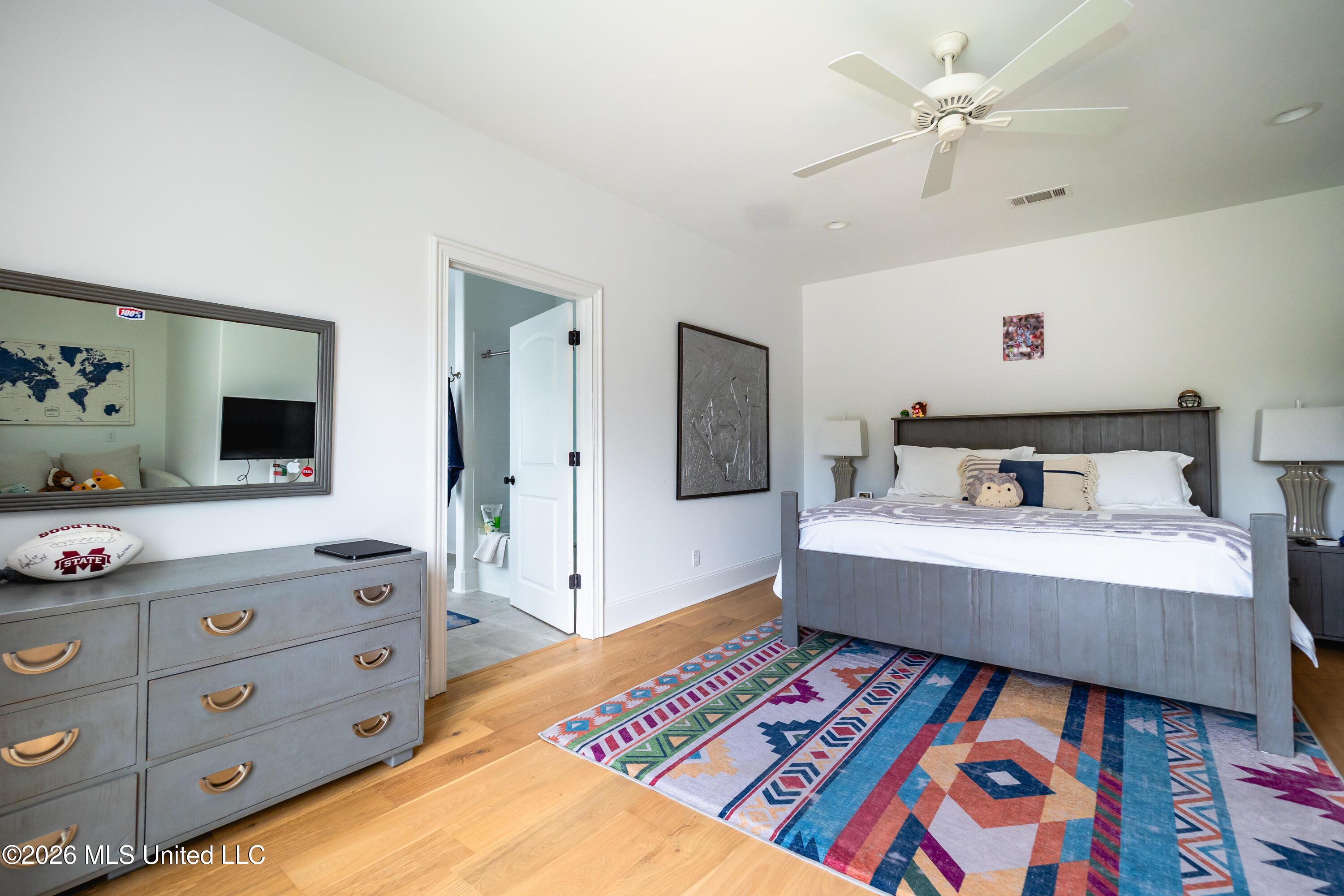100 Bridgewater Crossing Property Photo 52