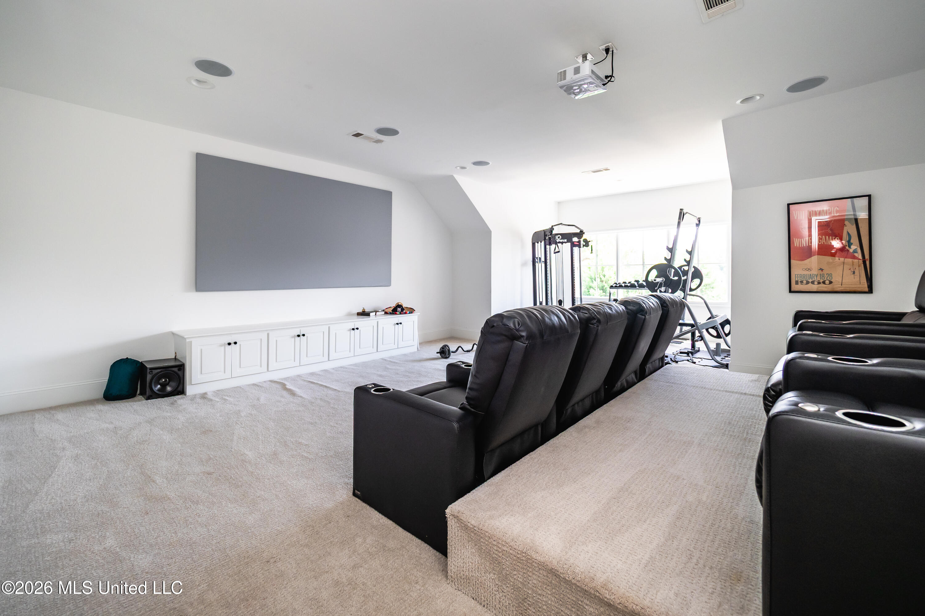 100 Bridgewater Crossing Property Photo 55