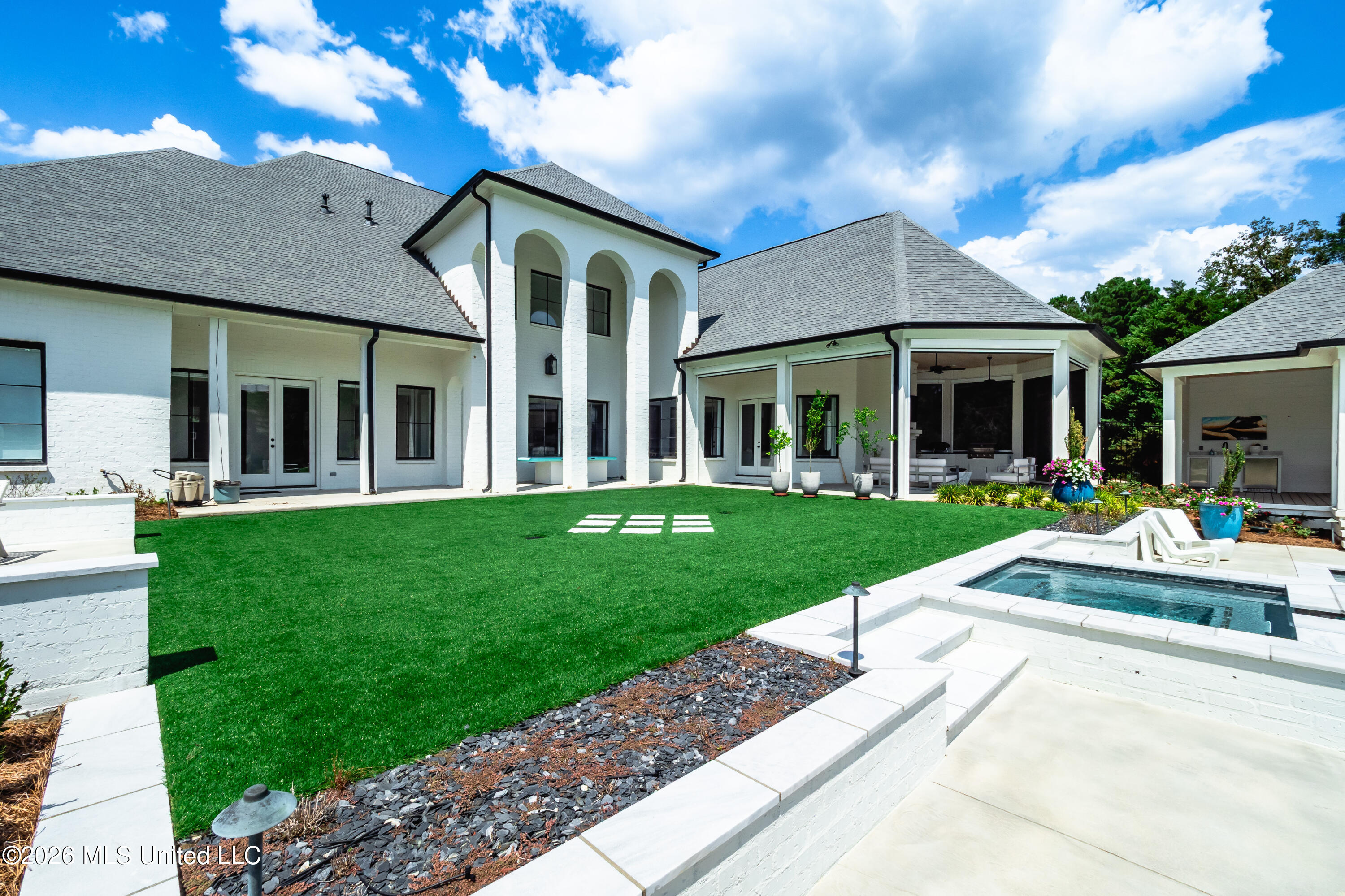 100 Bridgewater Crossing Property Photo 66