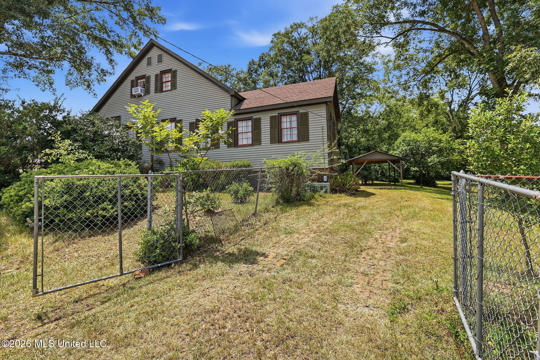 404 Liberty Street Property Photo 4