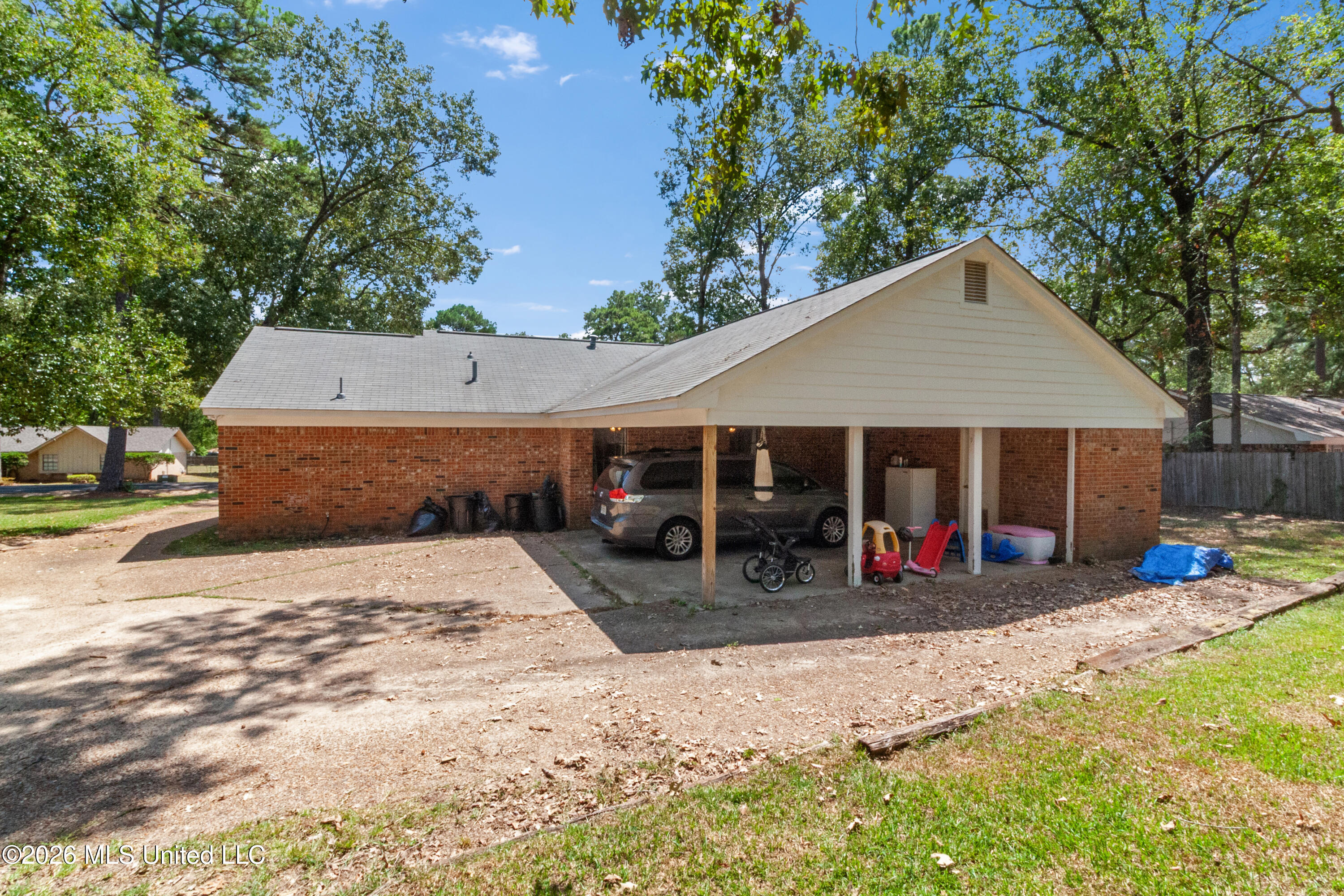 103 Lakeside Drive Property Photo 44