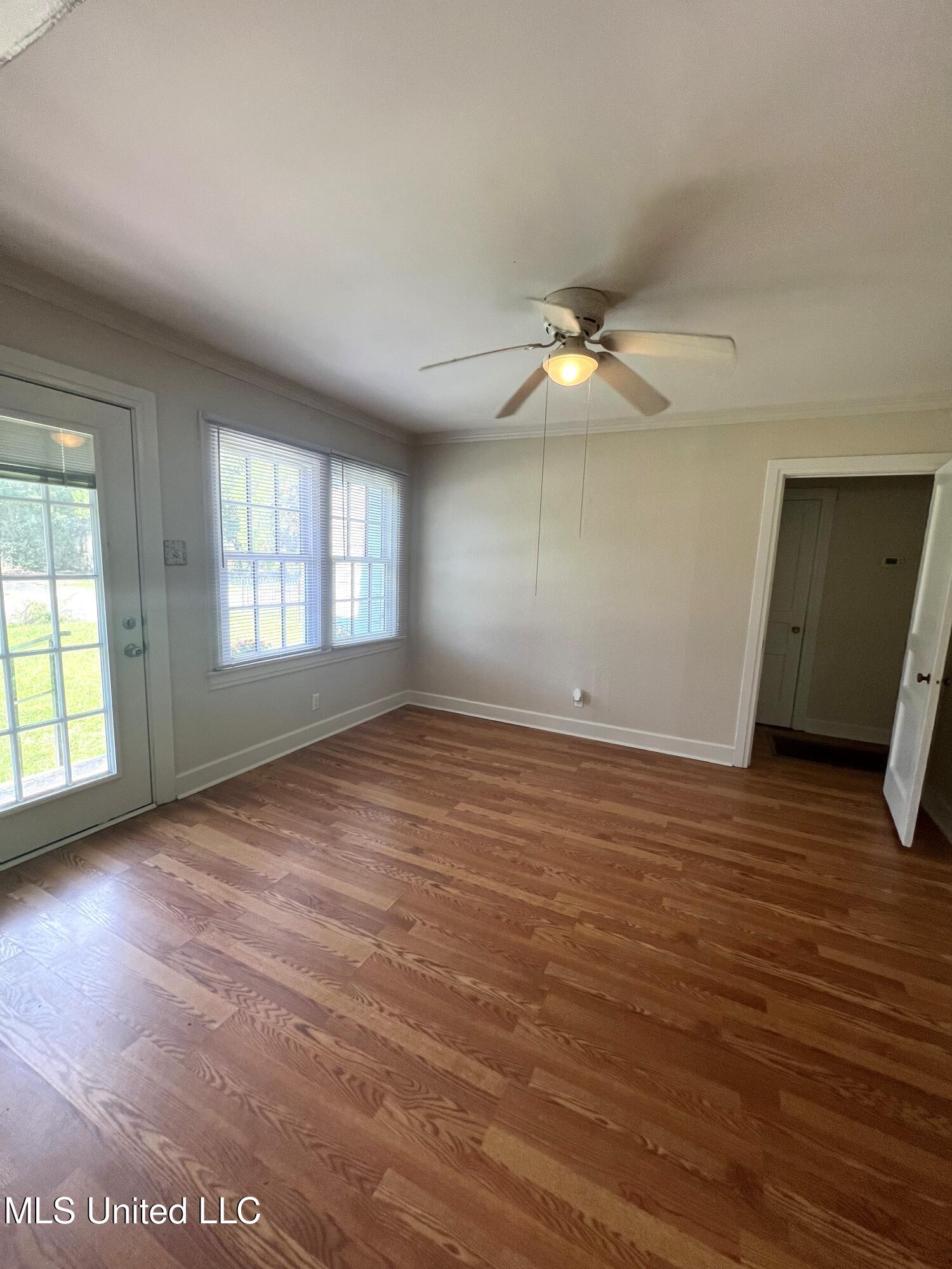 1693-r Vine Street Property Photo 2