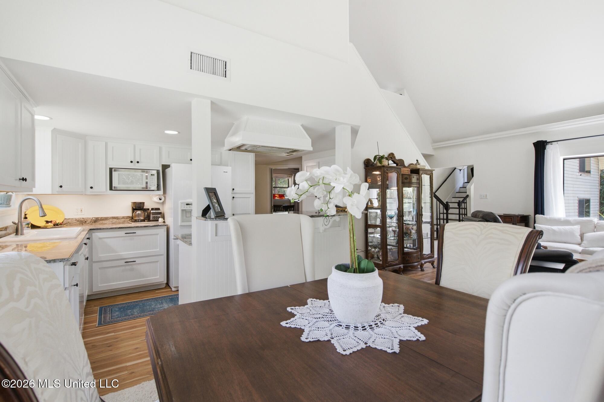 17376 Saucier Lizana Road Property Photo 12